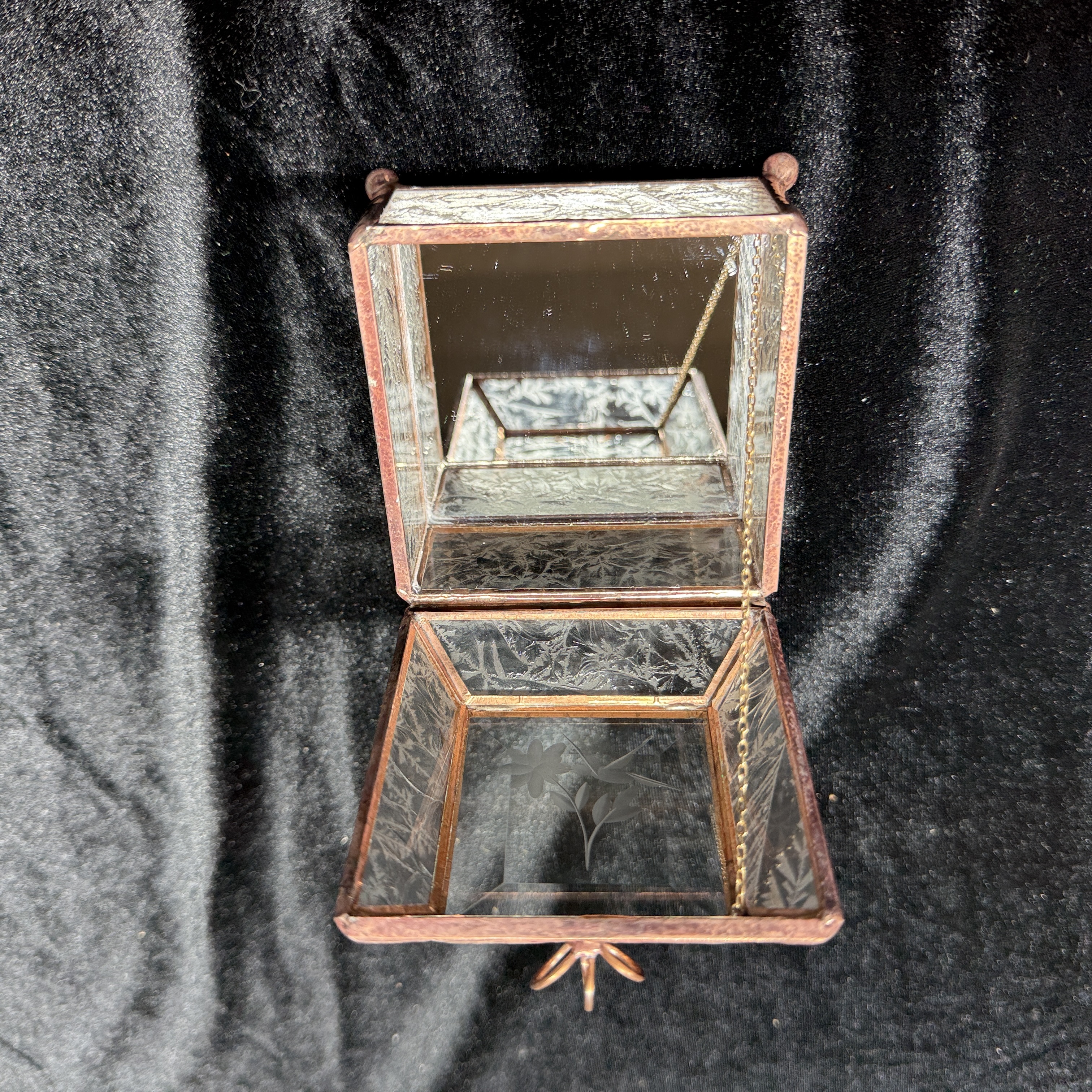 Stained Glass Jewelry Box. 2x2 bevel with wheel engraved Hummingbird. Approximately 3"x3"