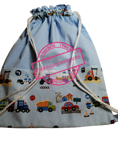 Mochila esportiva infantil