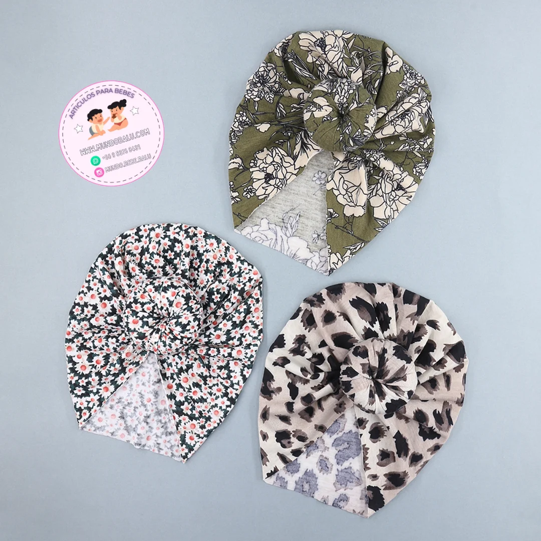 Turbantes estampados para bebés