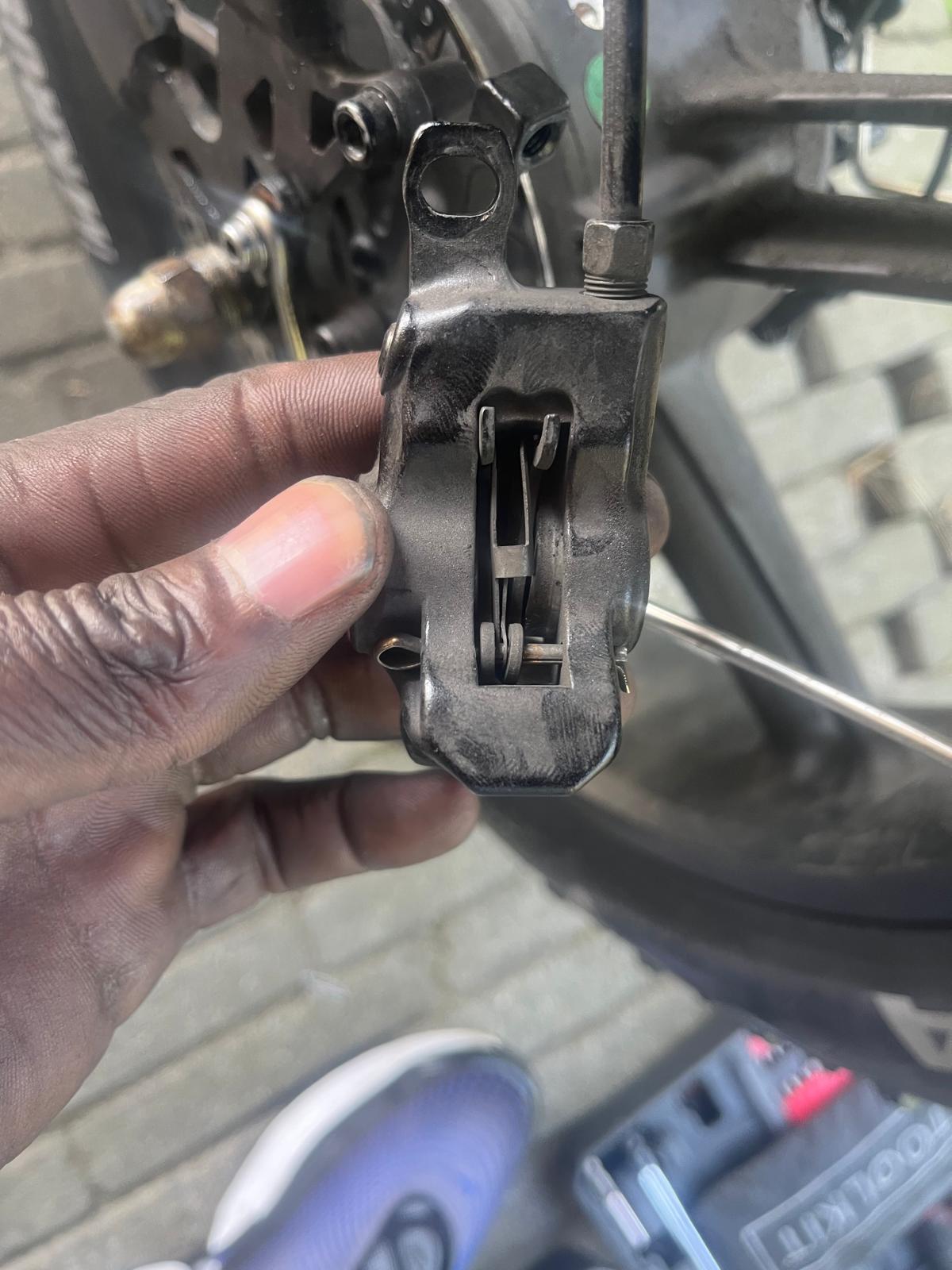 Remmen van je fatbike thuis monteren