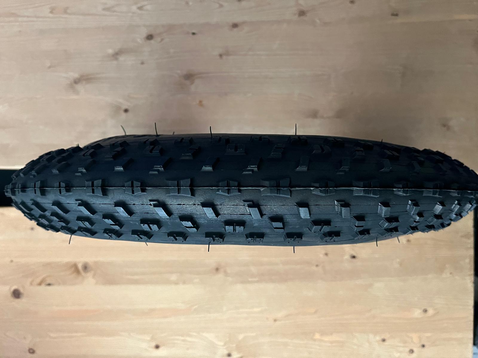 Fatbikes Chaoyang Mini buitenband 16 x 4.0 inch kleur zwart