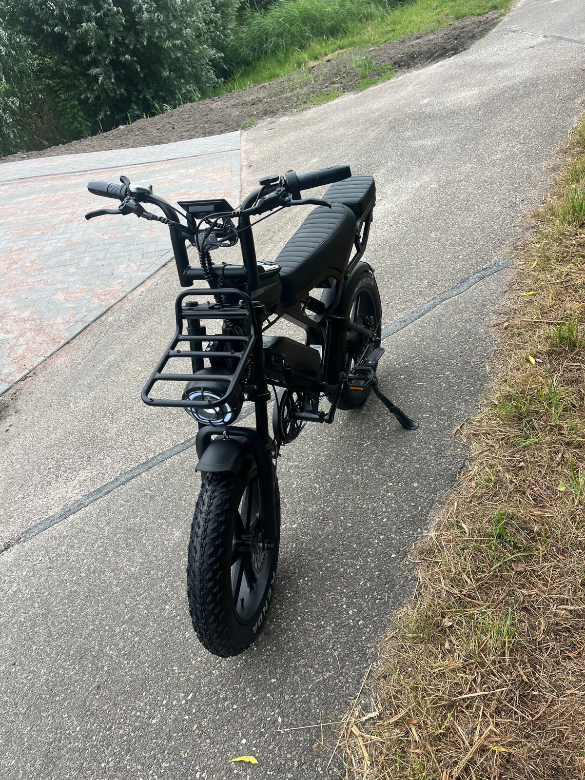 Fatbike V20 pro hydraulische remmen kleur zwart