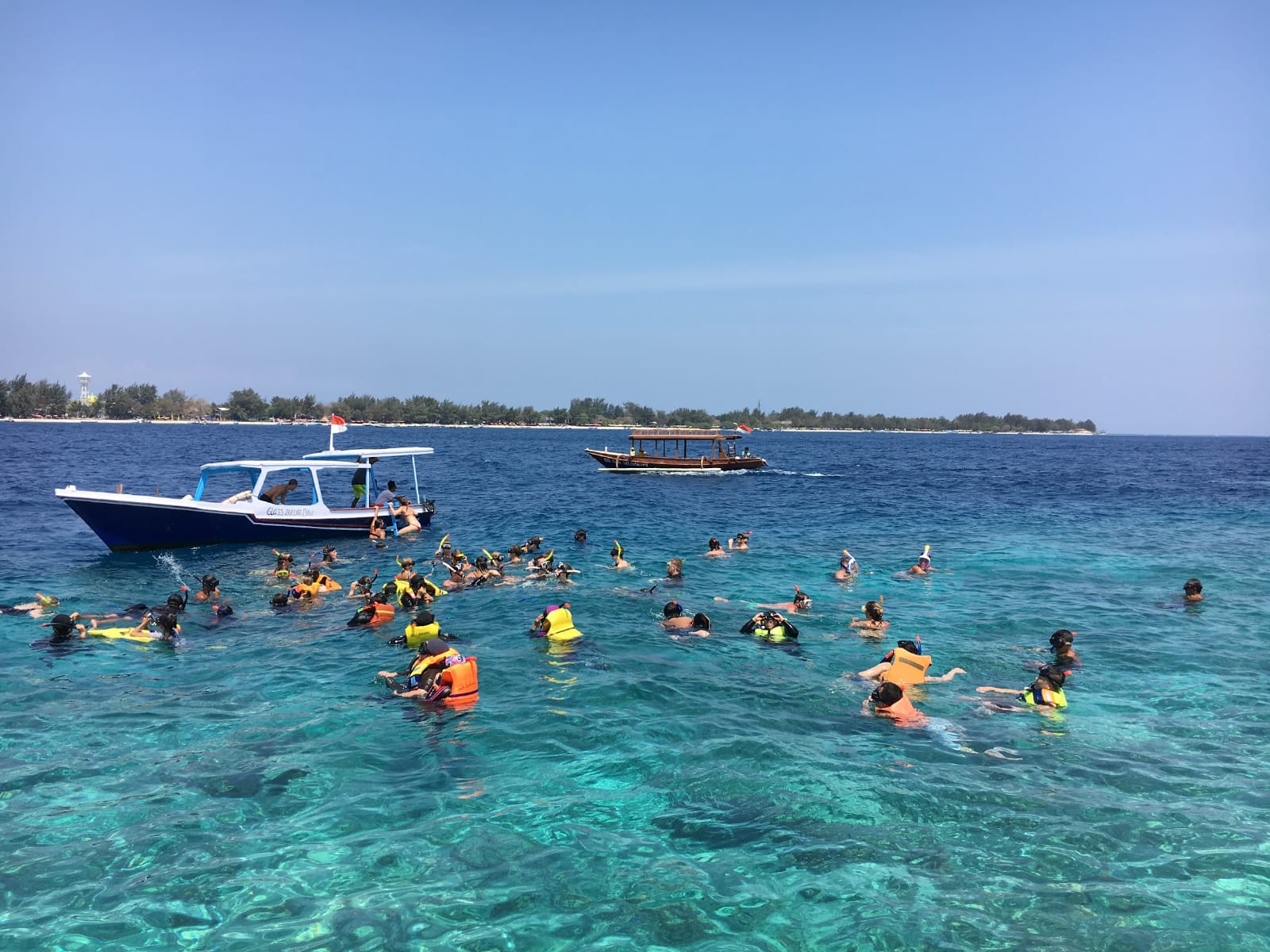 Paket Tour Lombok 3 Hari 2 Malam (B) Snorkeling Trip Gili Trawangan