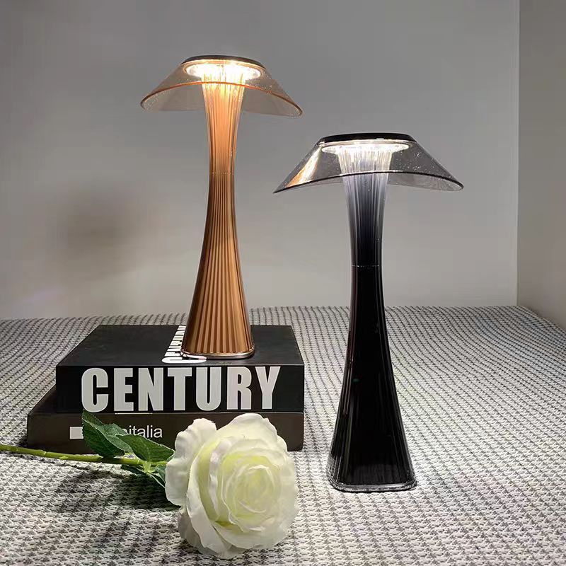 Ray Table Lamp