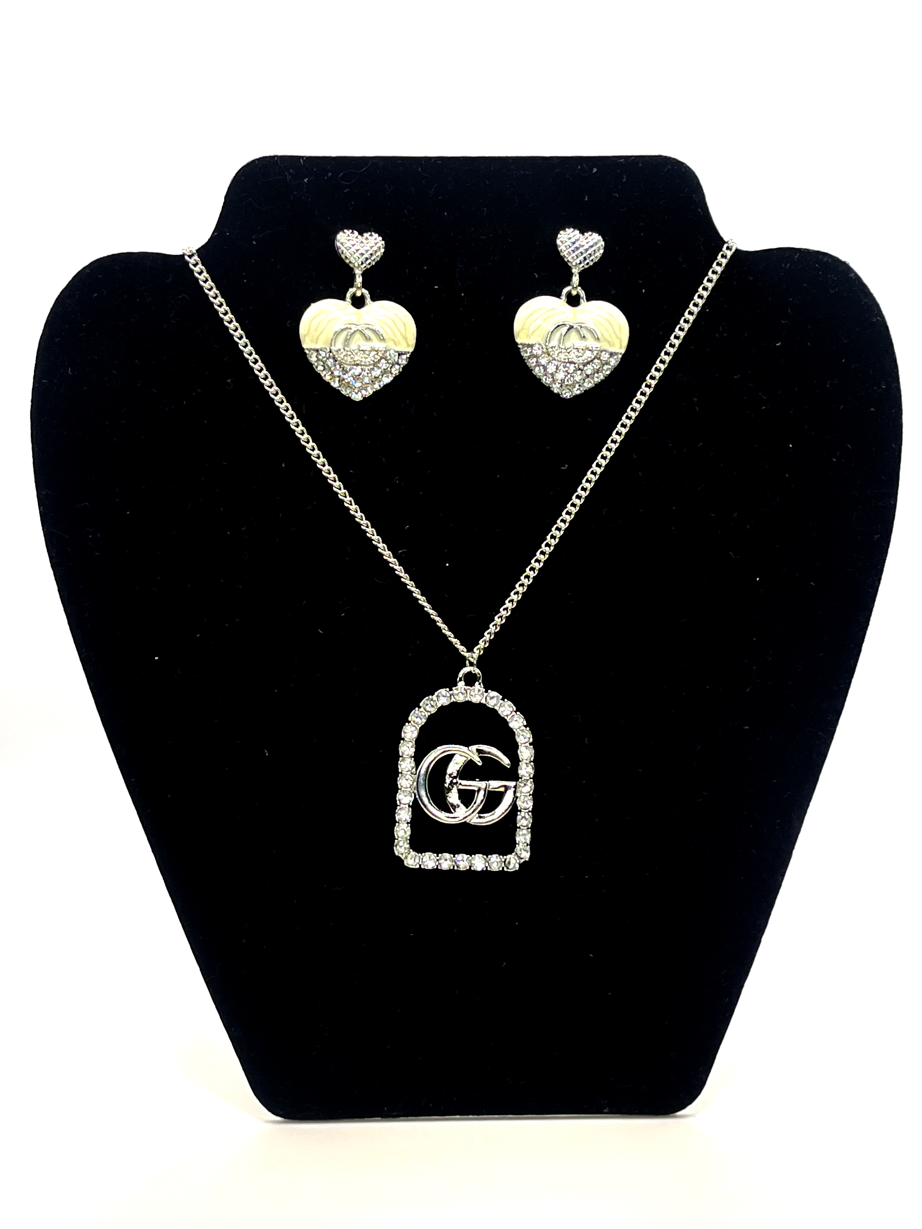 Heart and GG Pendant Jewelry Set