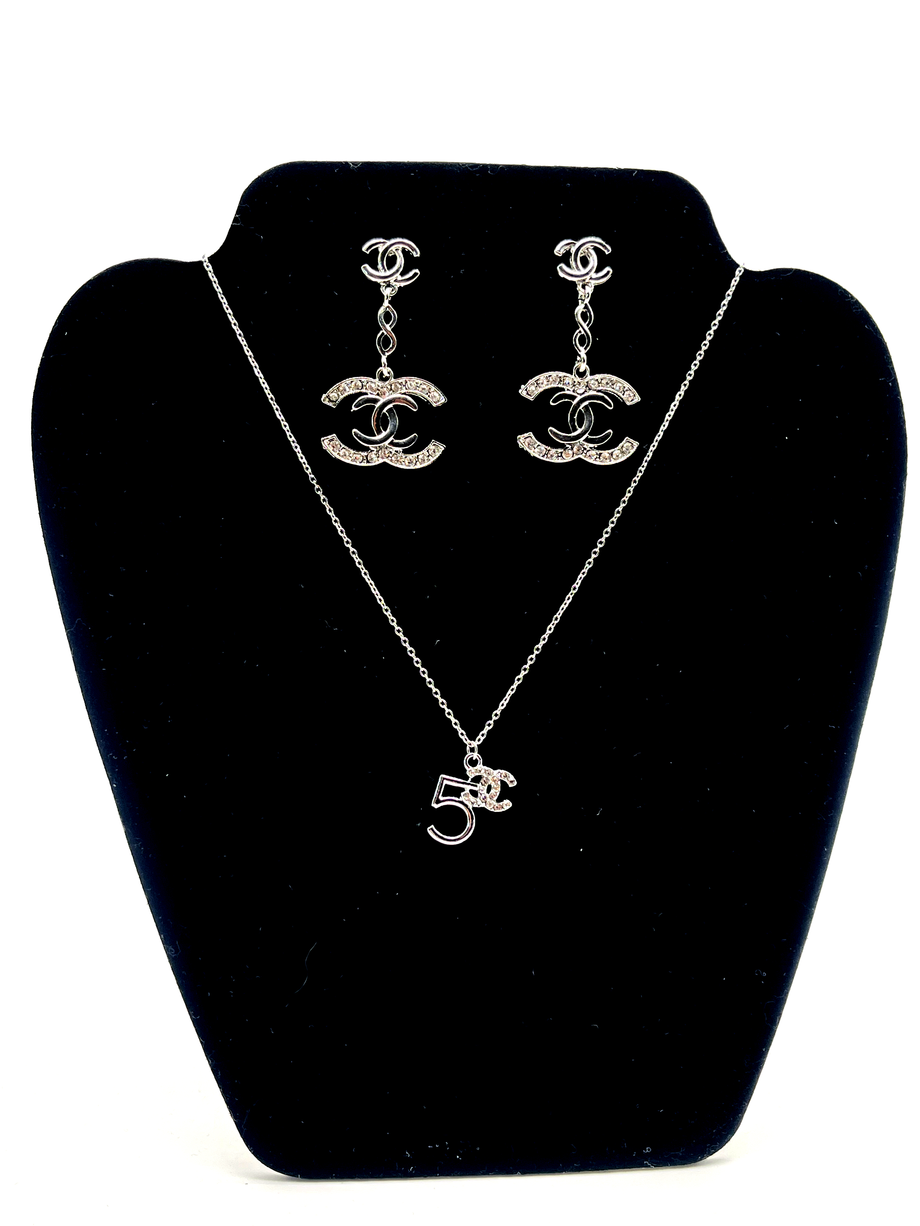 CC-Inspired Jewelry Set