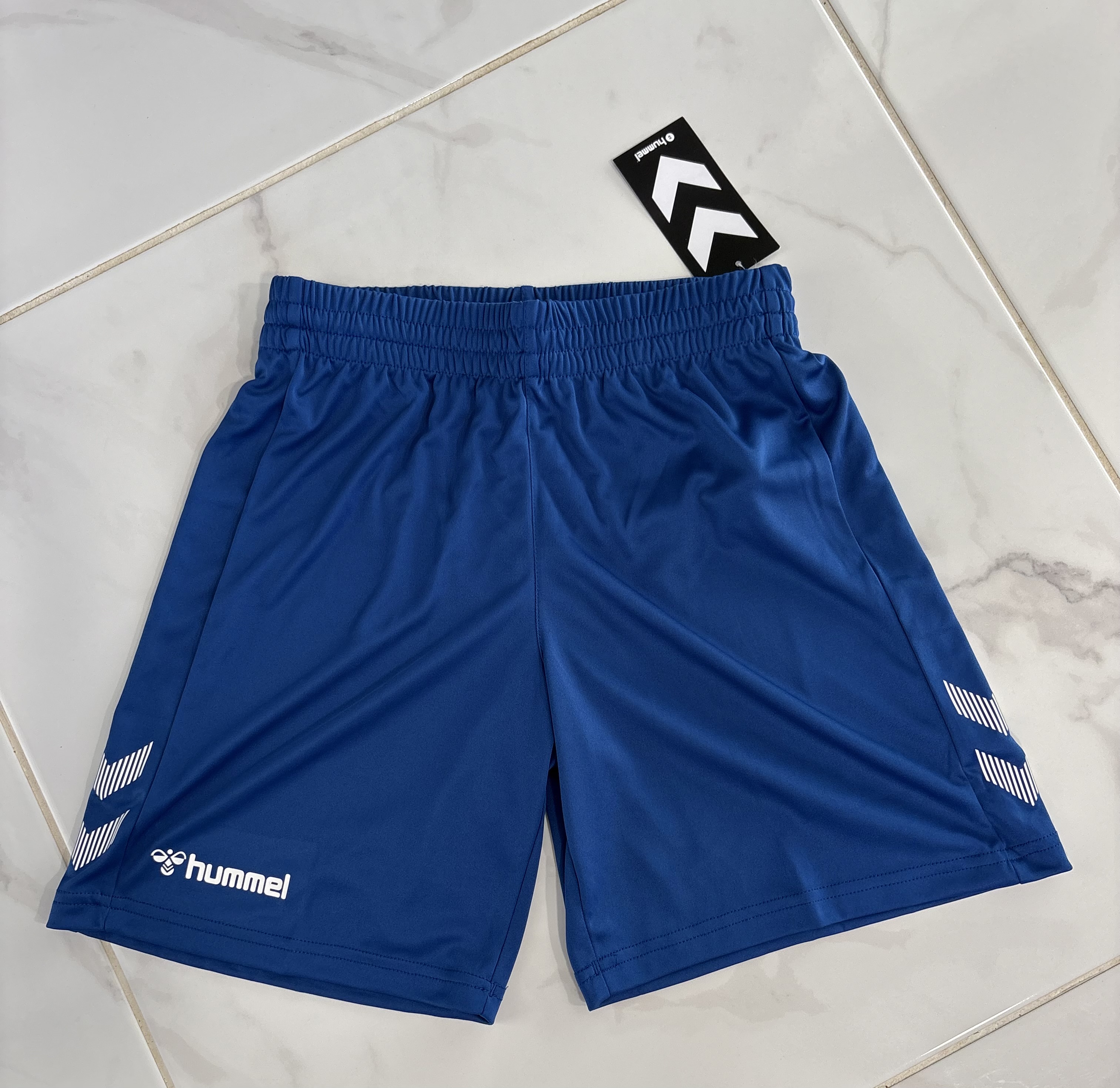 Hummel šortai (164 dydis)