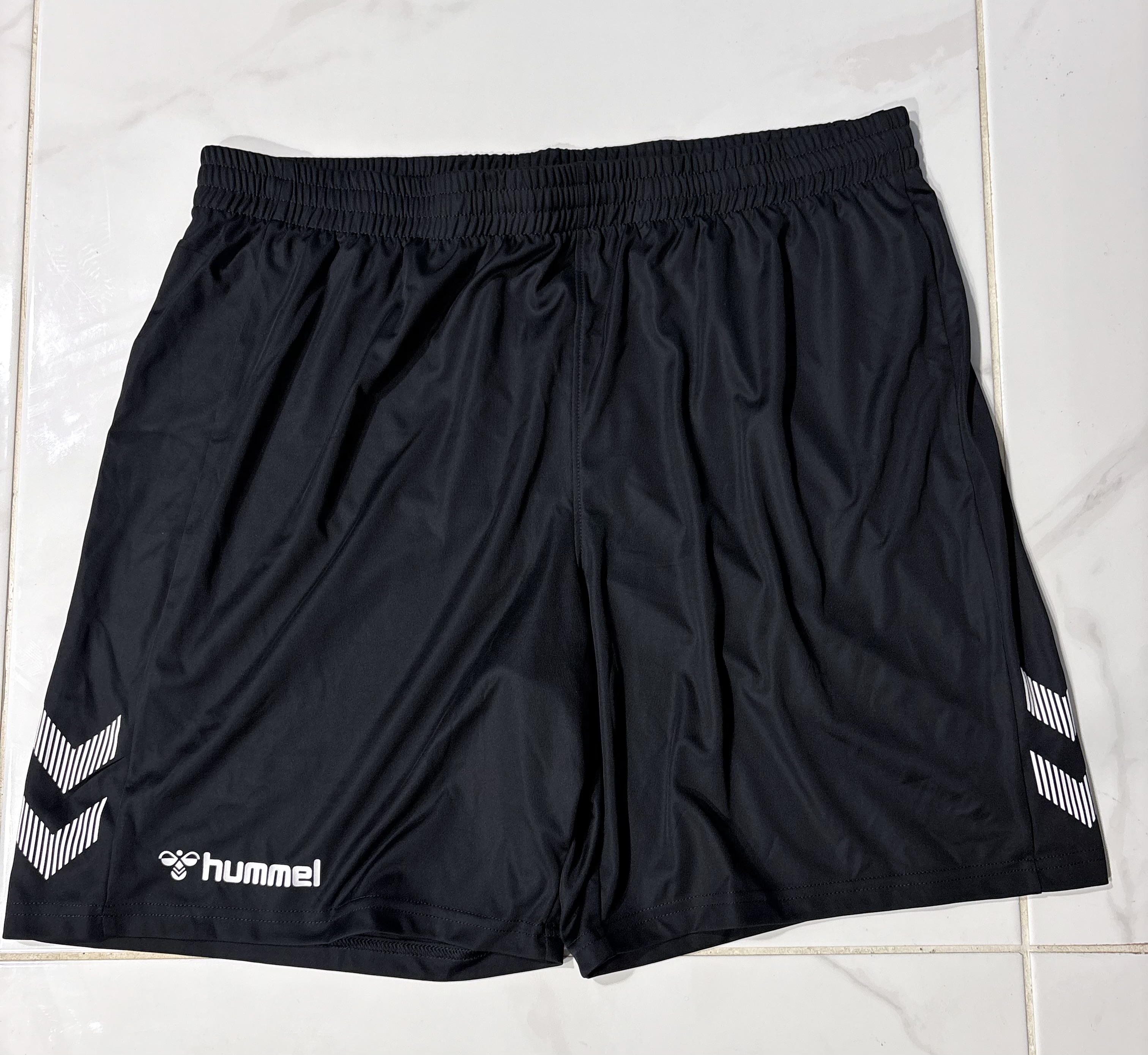 Hummel šortai XXL Dydis