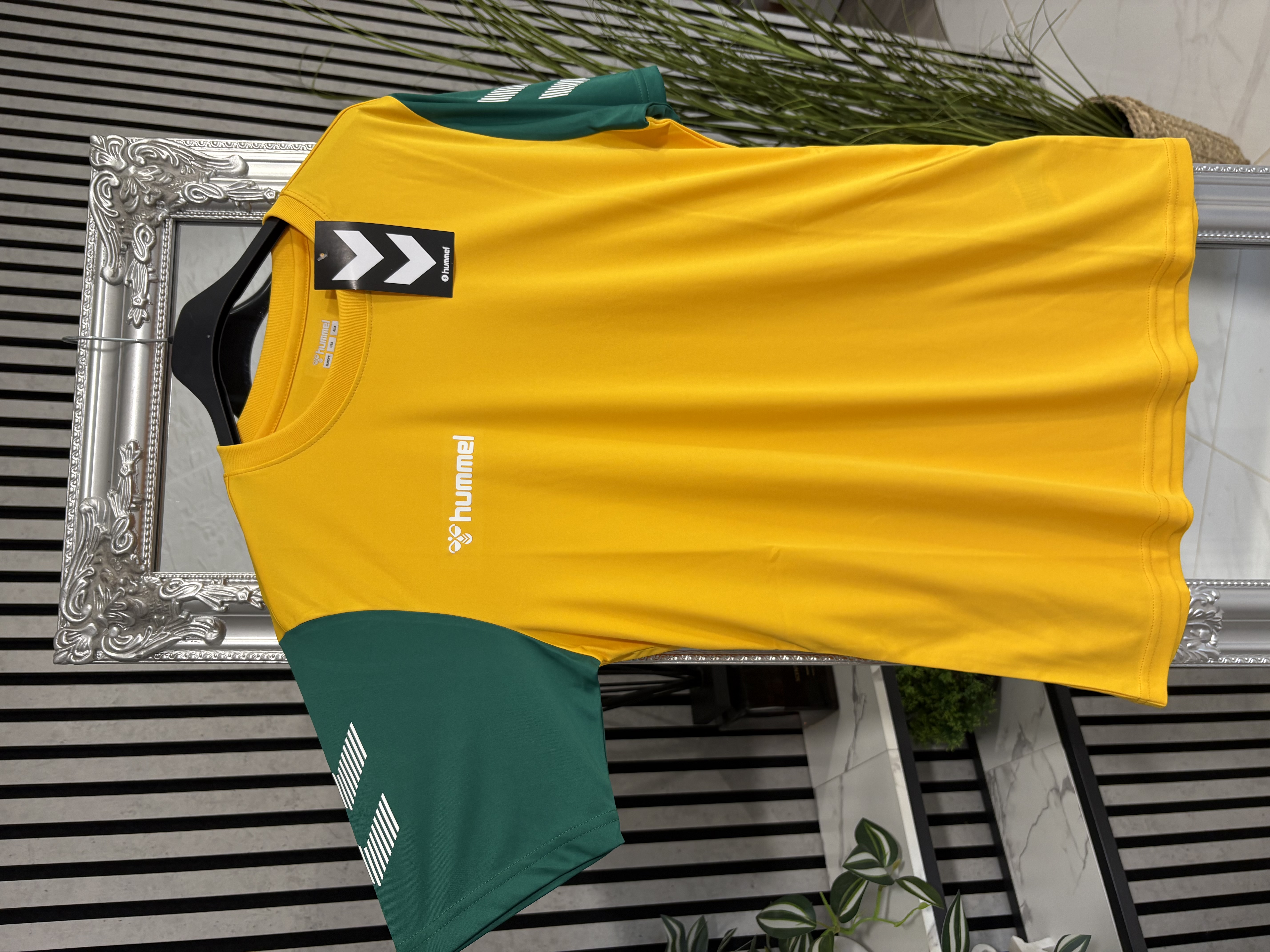 Hummel marškinėliai S dydis