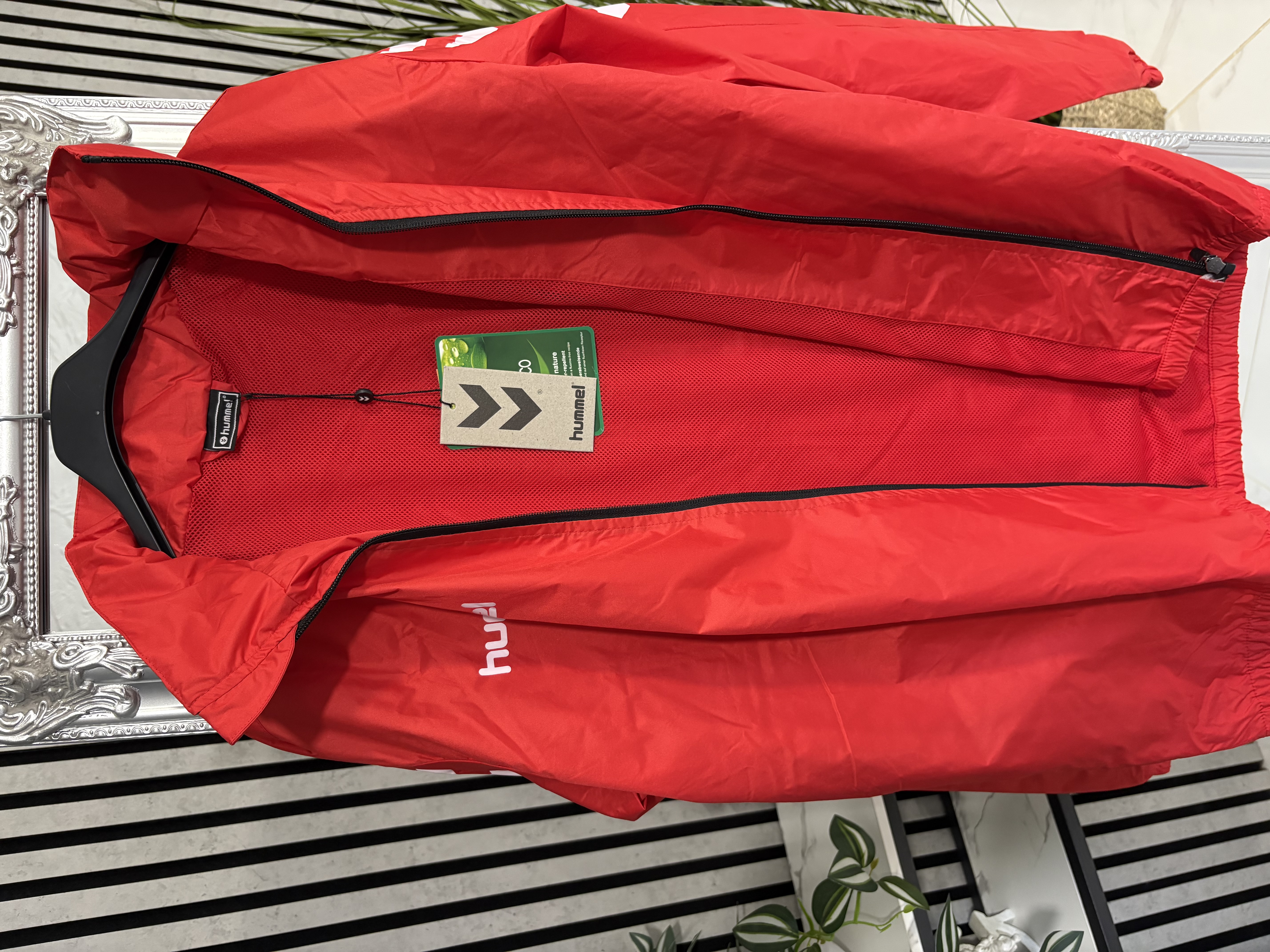 Hummel striukė M dydis