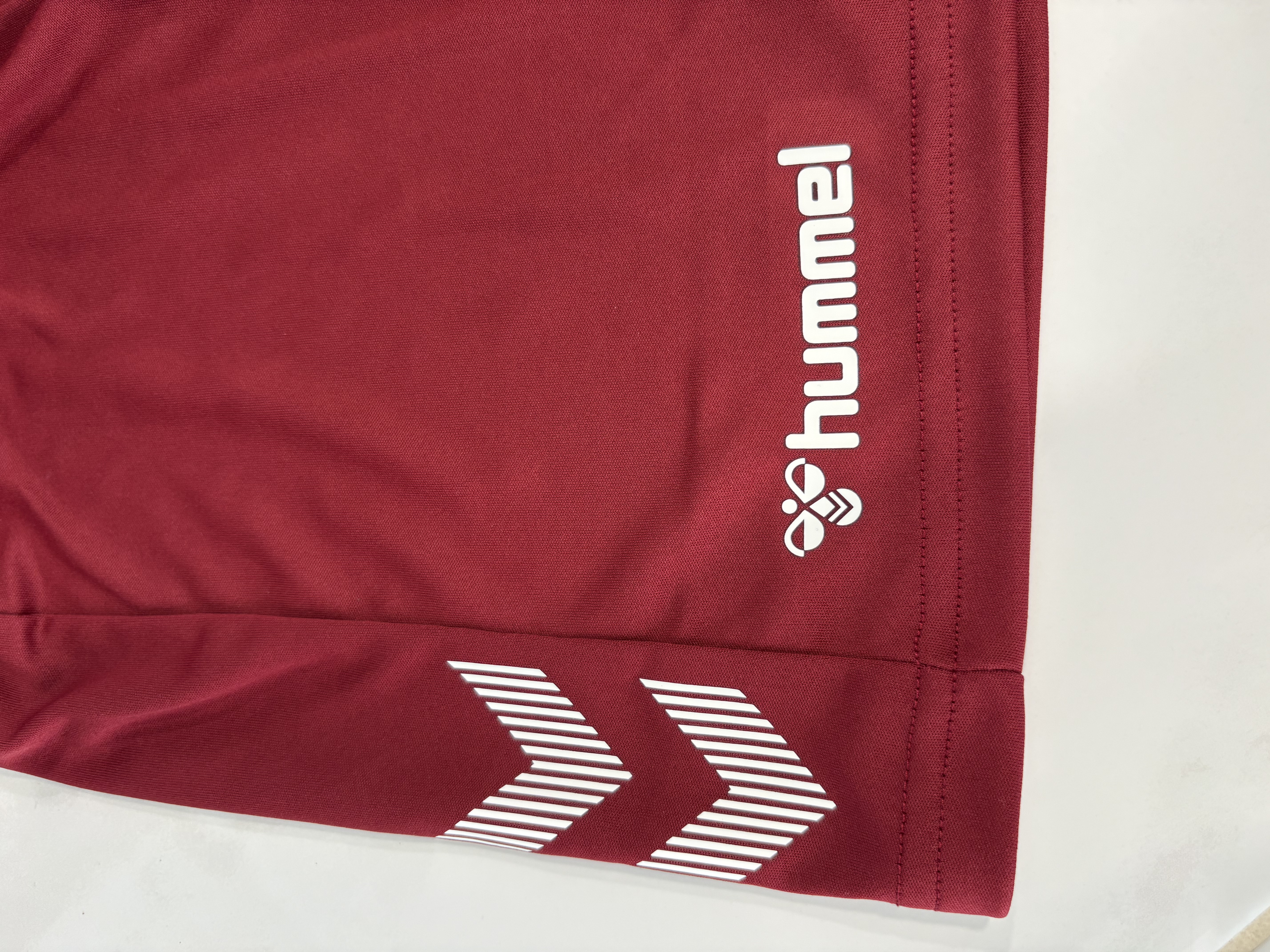 Hummel Šortai (116 dydis)