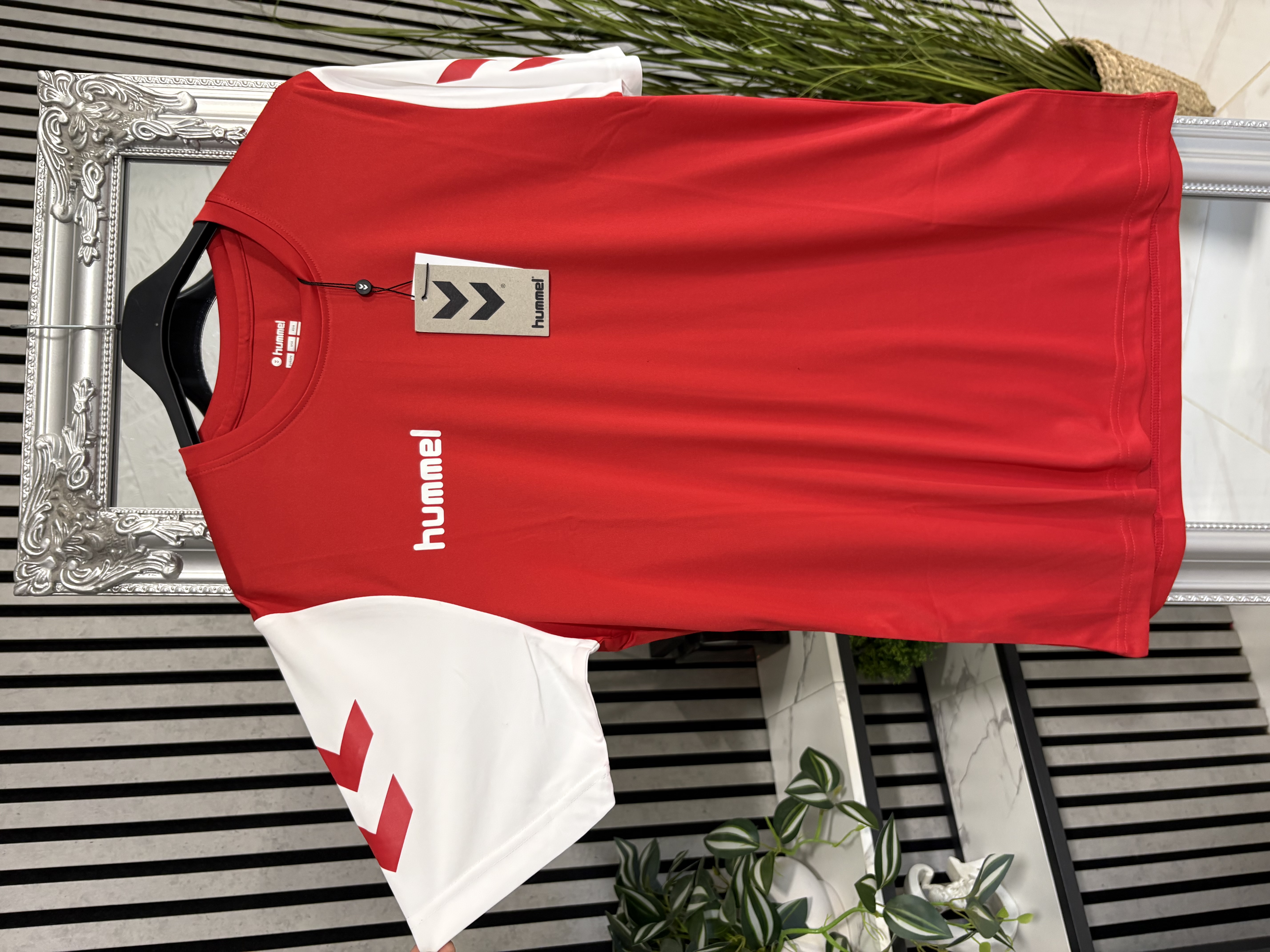 Hummel marškinėliai M dydis 