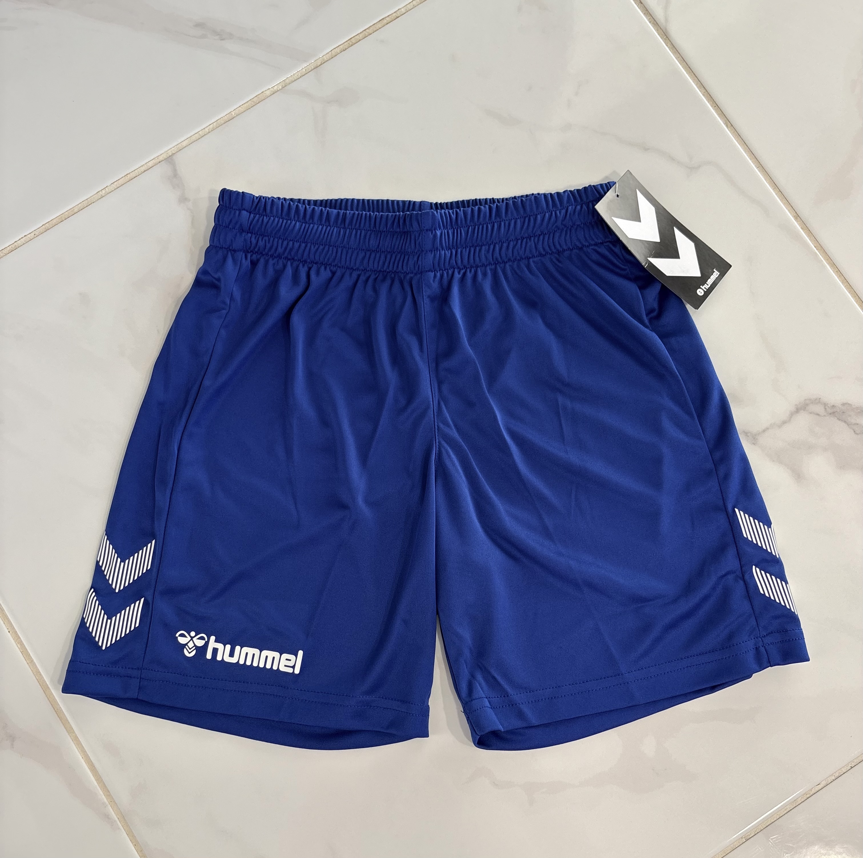 Hummel mėlyni šortai (152 dydis)