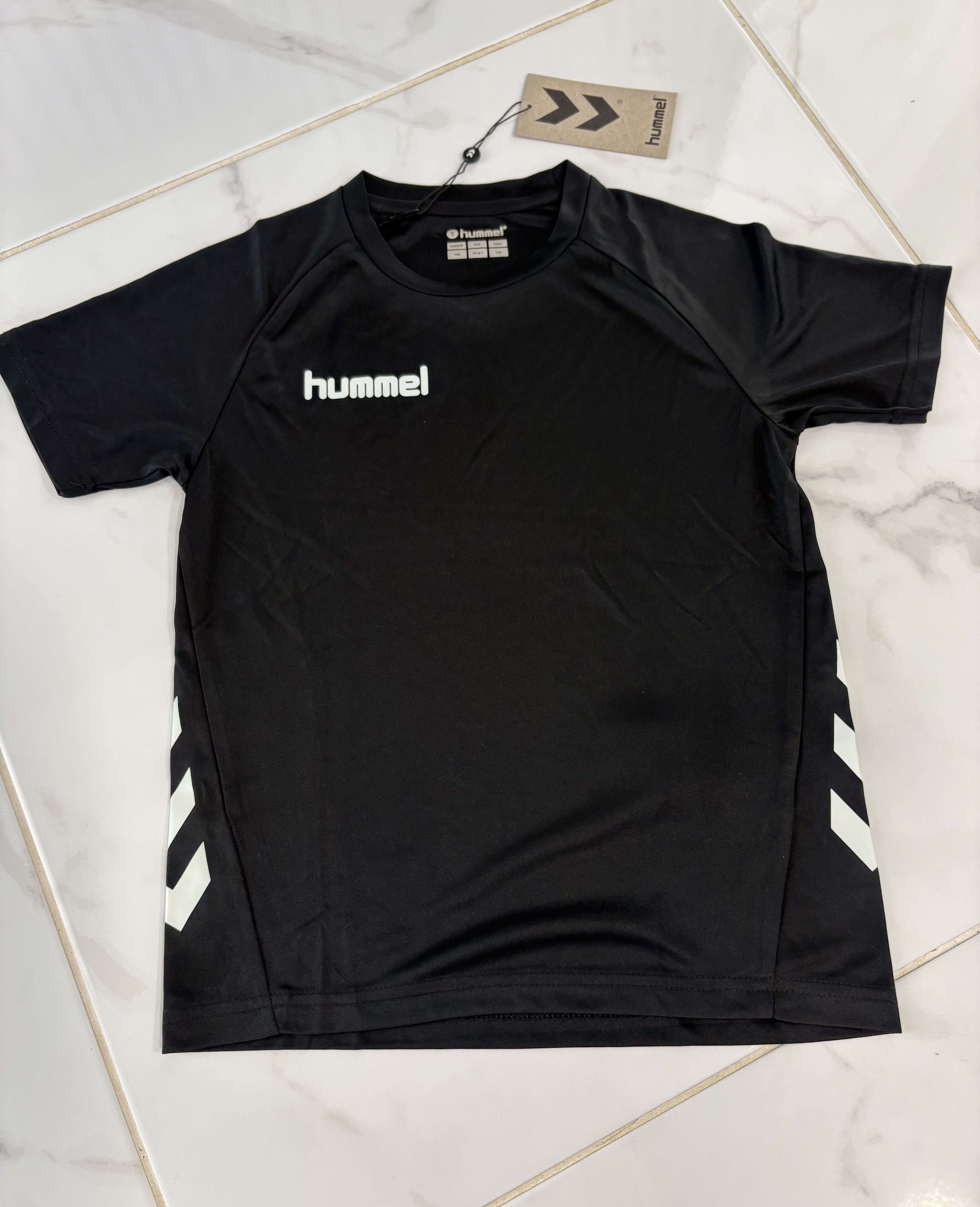 Hummel komplektukas juodas (128 dydis)