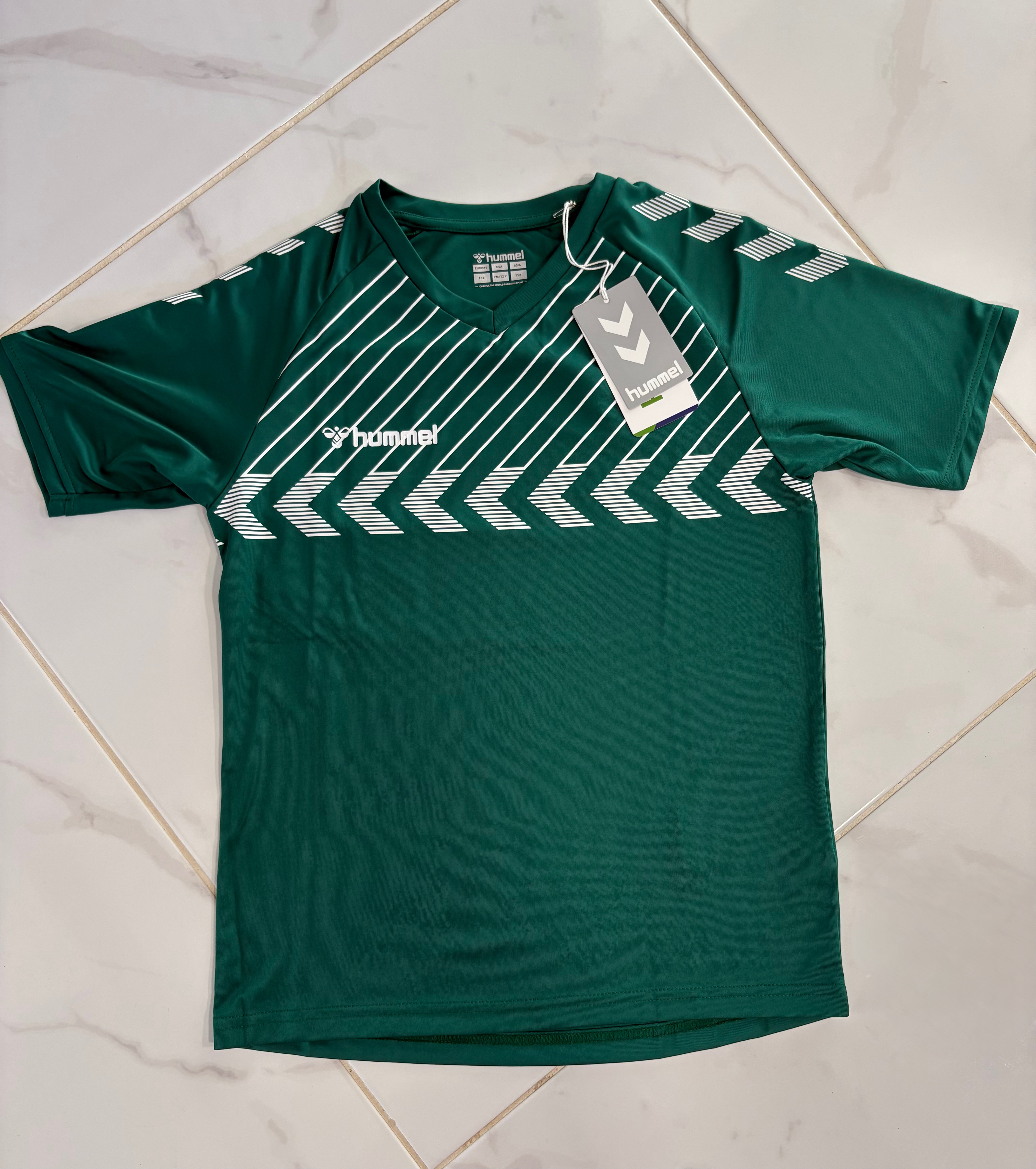 Hummel žali marškinėliai (152 dydis)