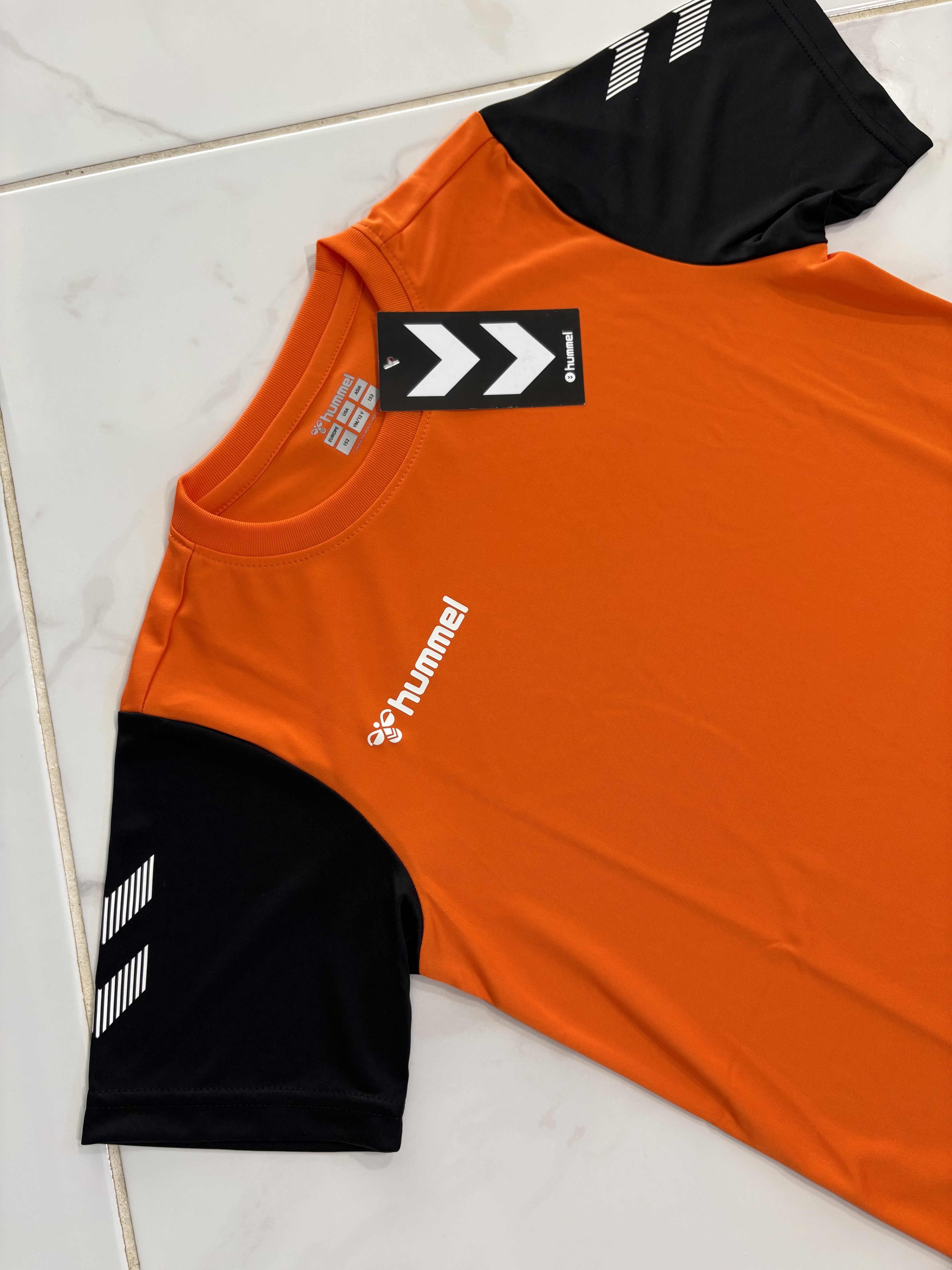 Hummel marškinėliai oranžinė (152 dydis)