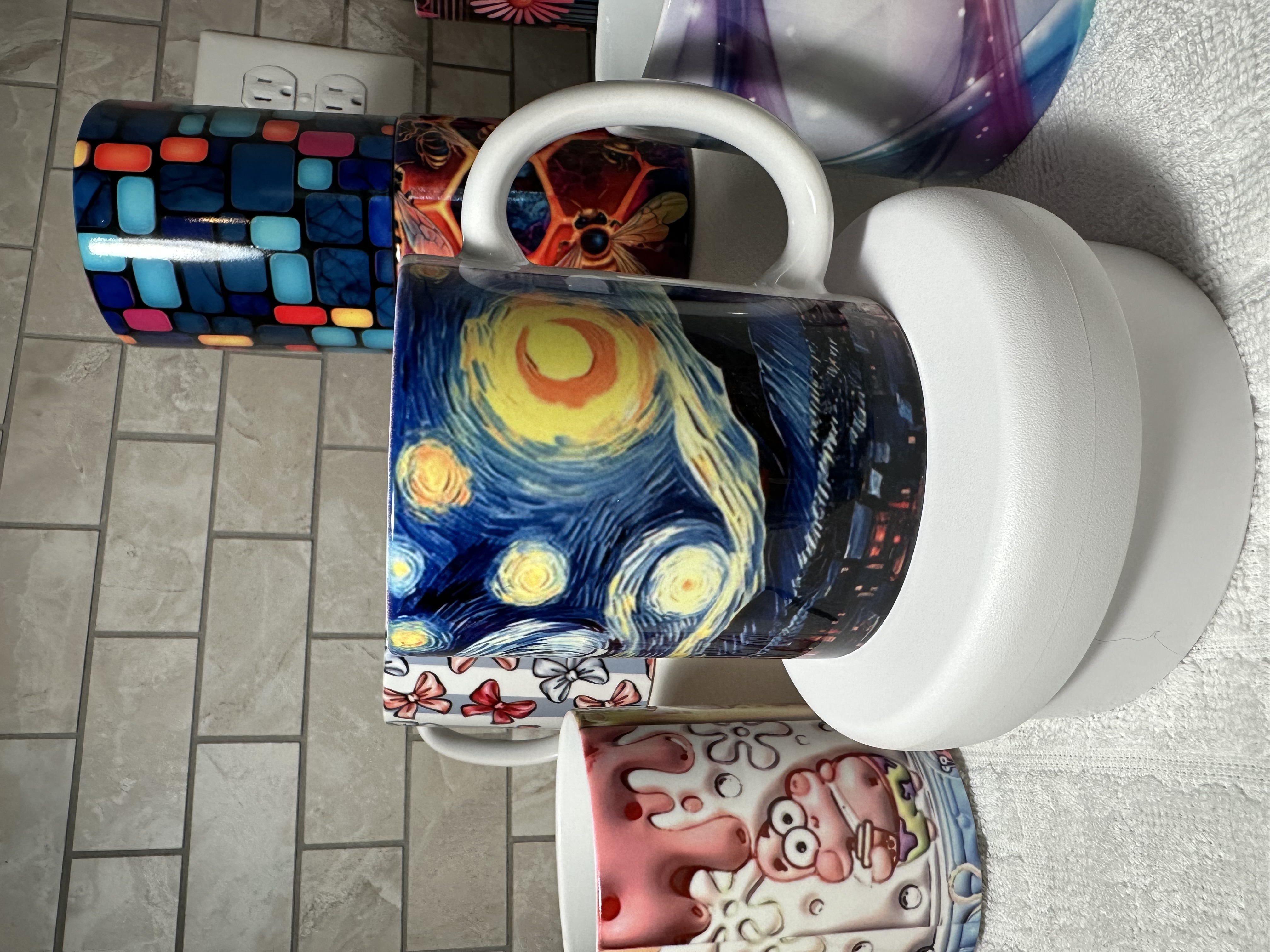 Taza con diseño de La noche estrellada