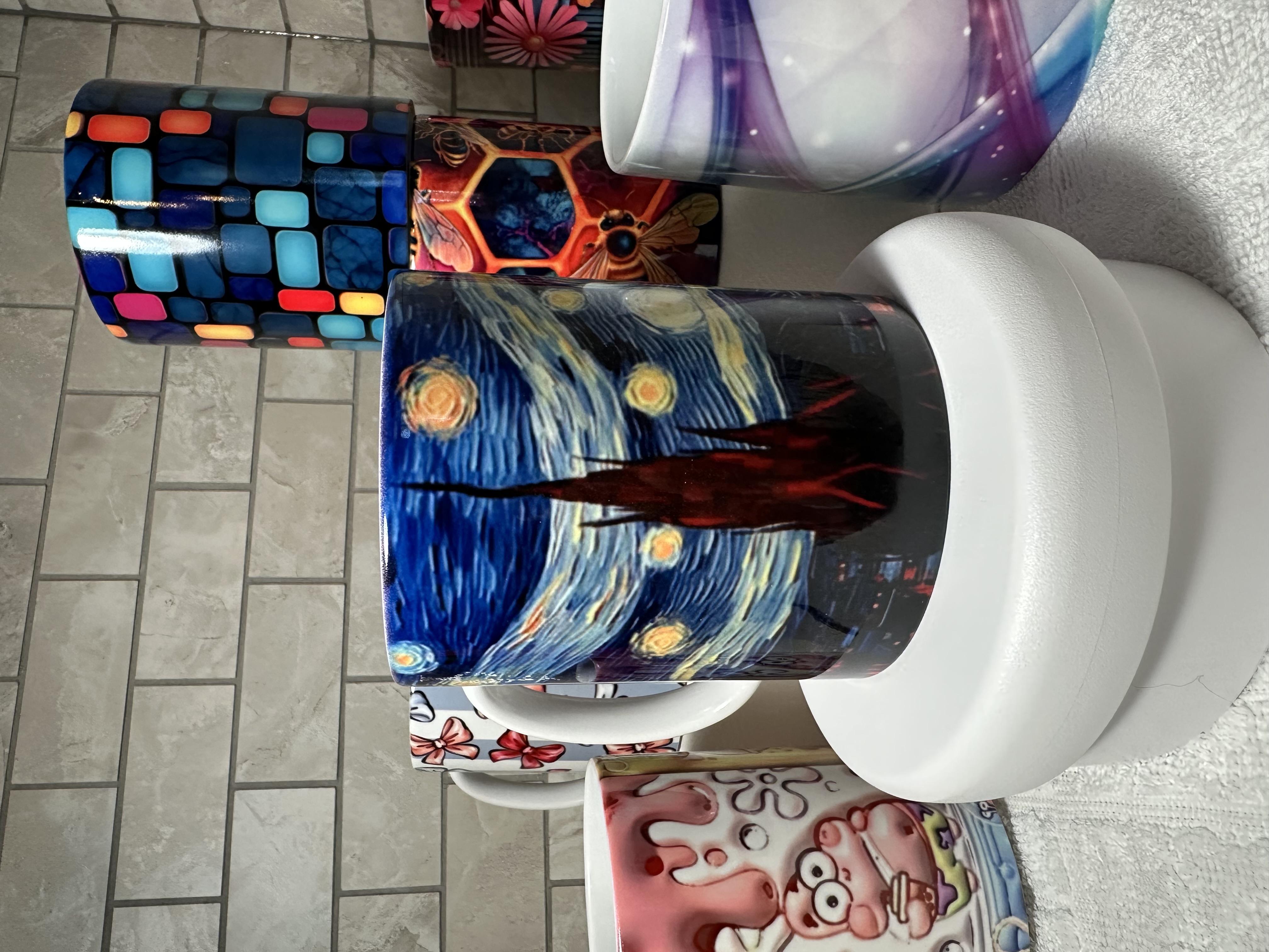 Taza con diseño de La noche estrellada