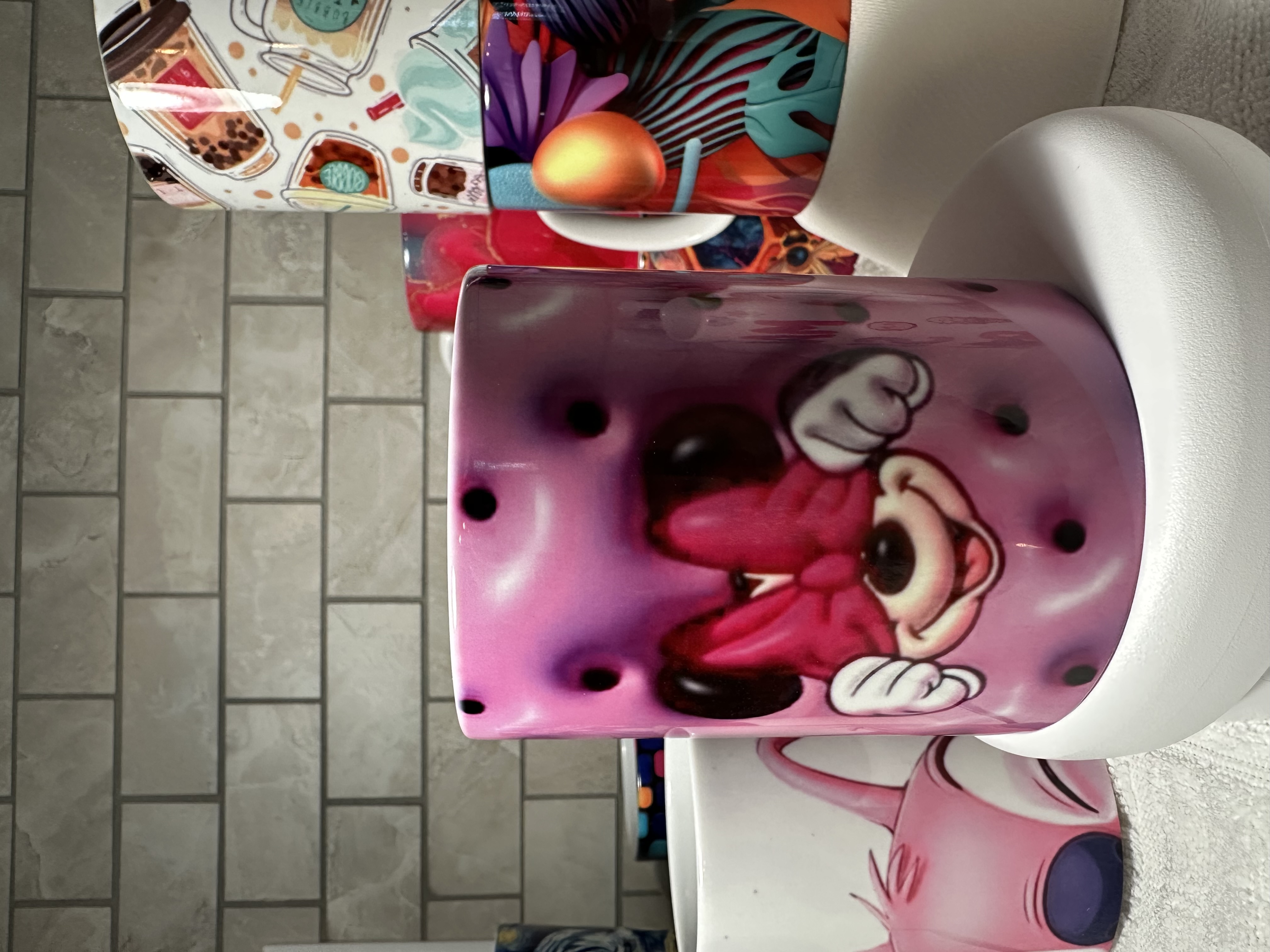 Taza personalizada con personaje animado. 