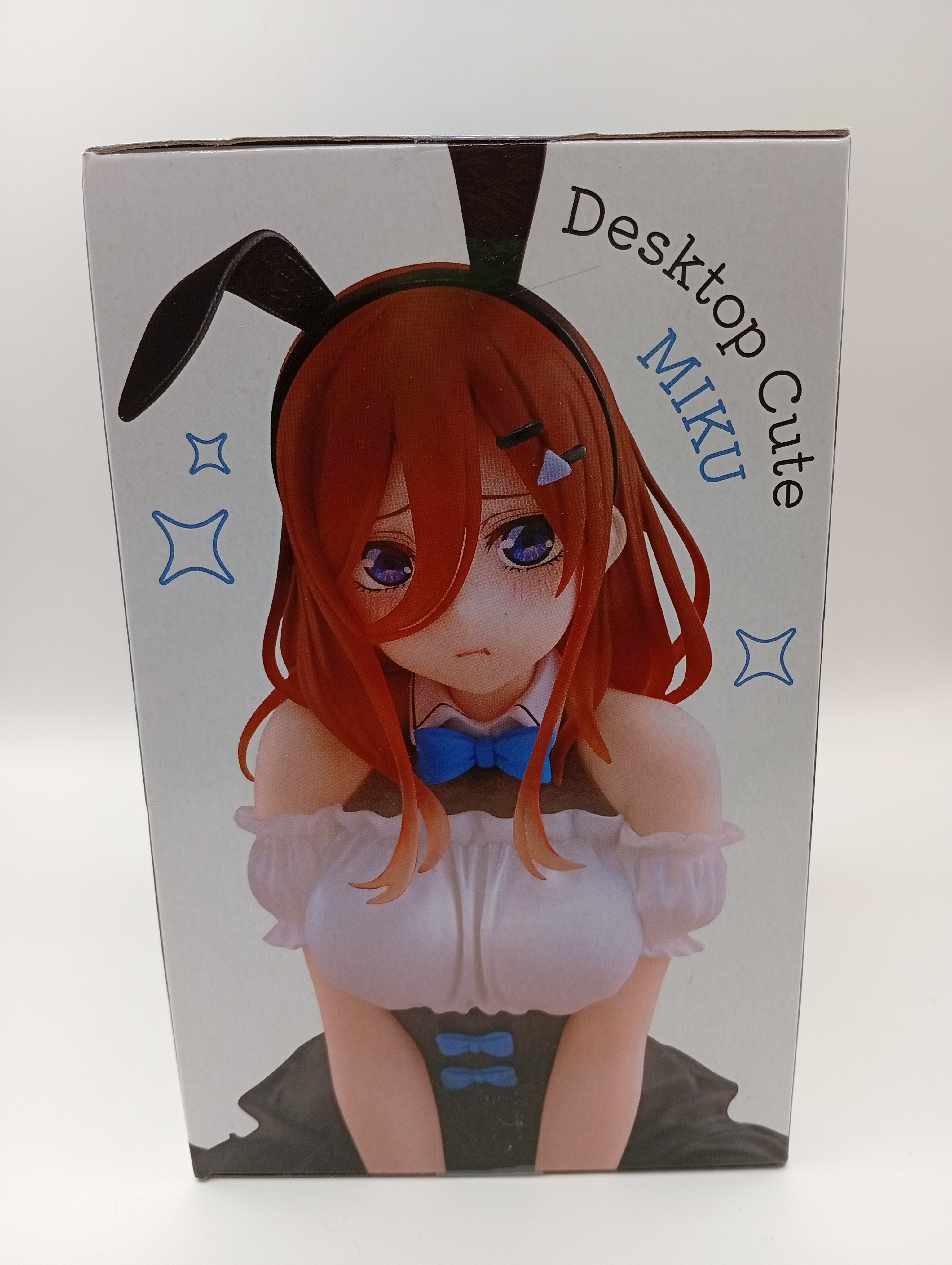 Figura de escritorio Nakano Miku versión conejita