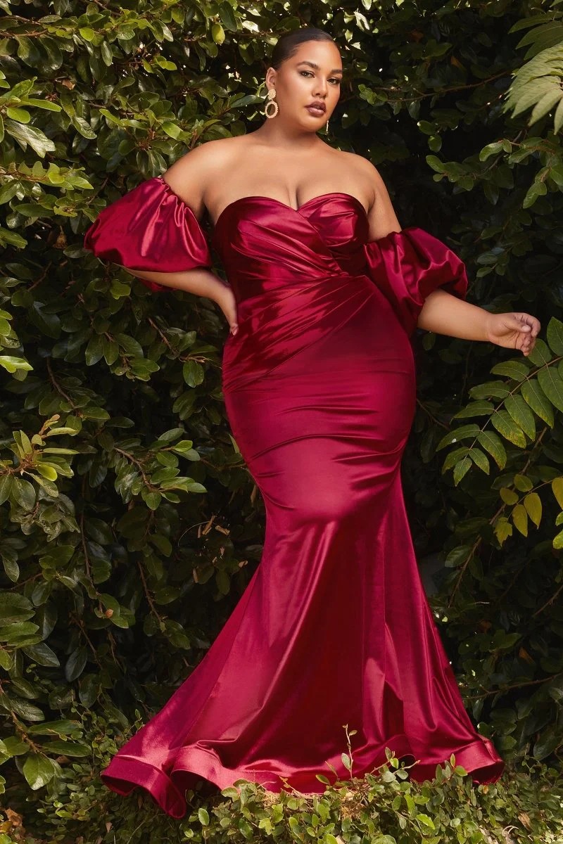 Vestido satinado rosa elegante