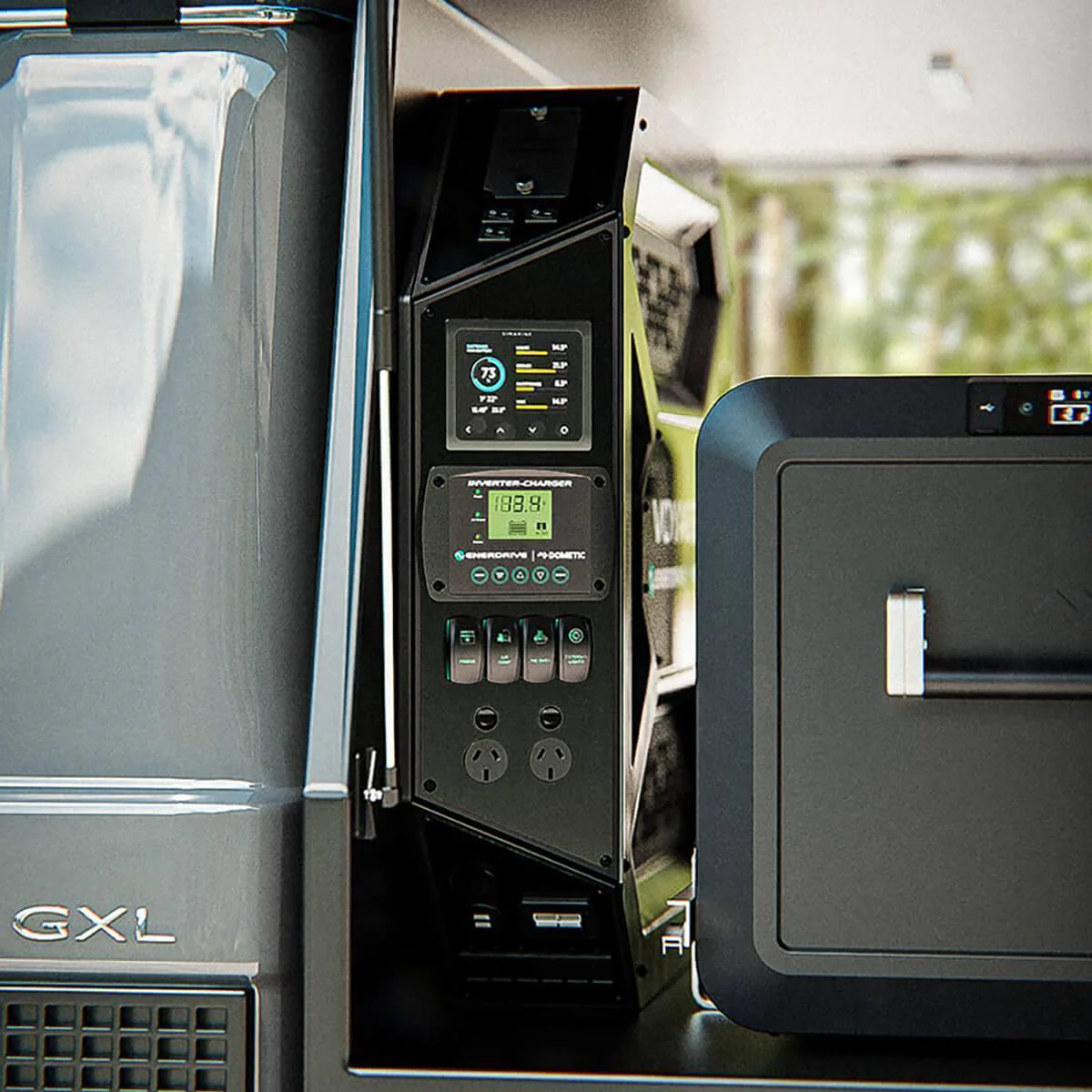 Enerdrive Voyager System Left 3000W/100A Inverter-Charger 40DC INC SIMARINE SCQ50