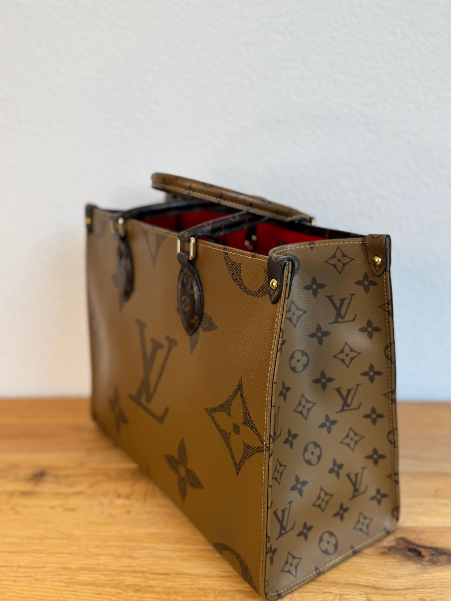 Louis Vuitton OnTheGo MM