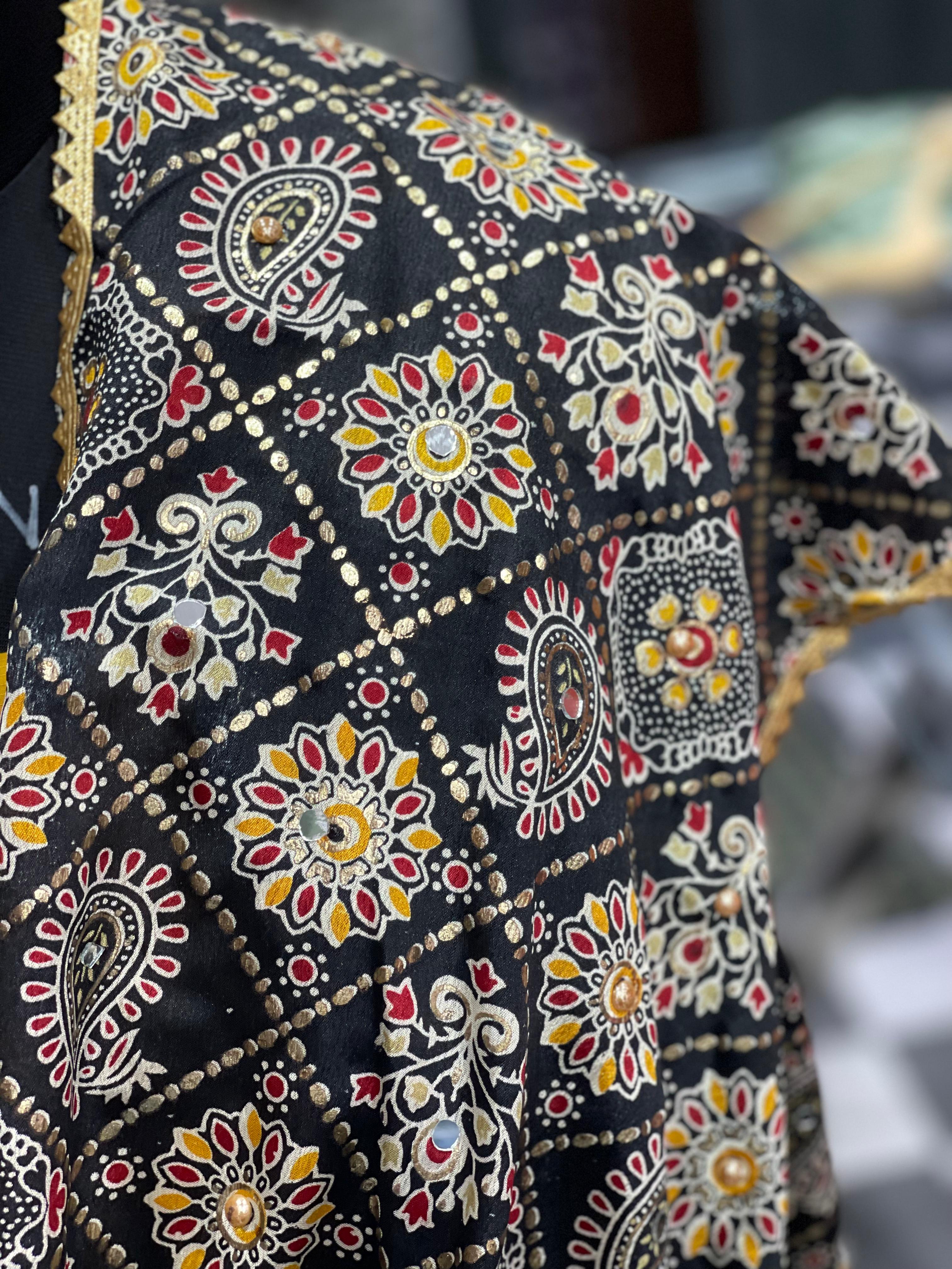 AC005 | Handcrafted Black Fabri | Duppatta 