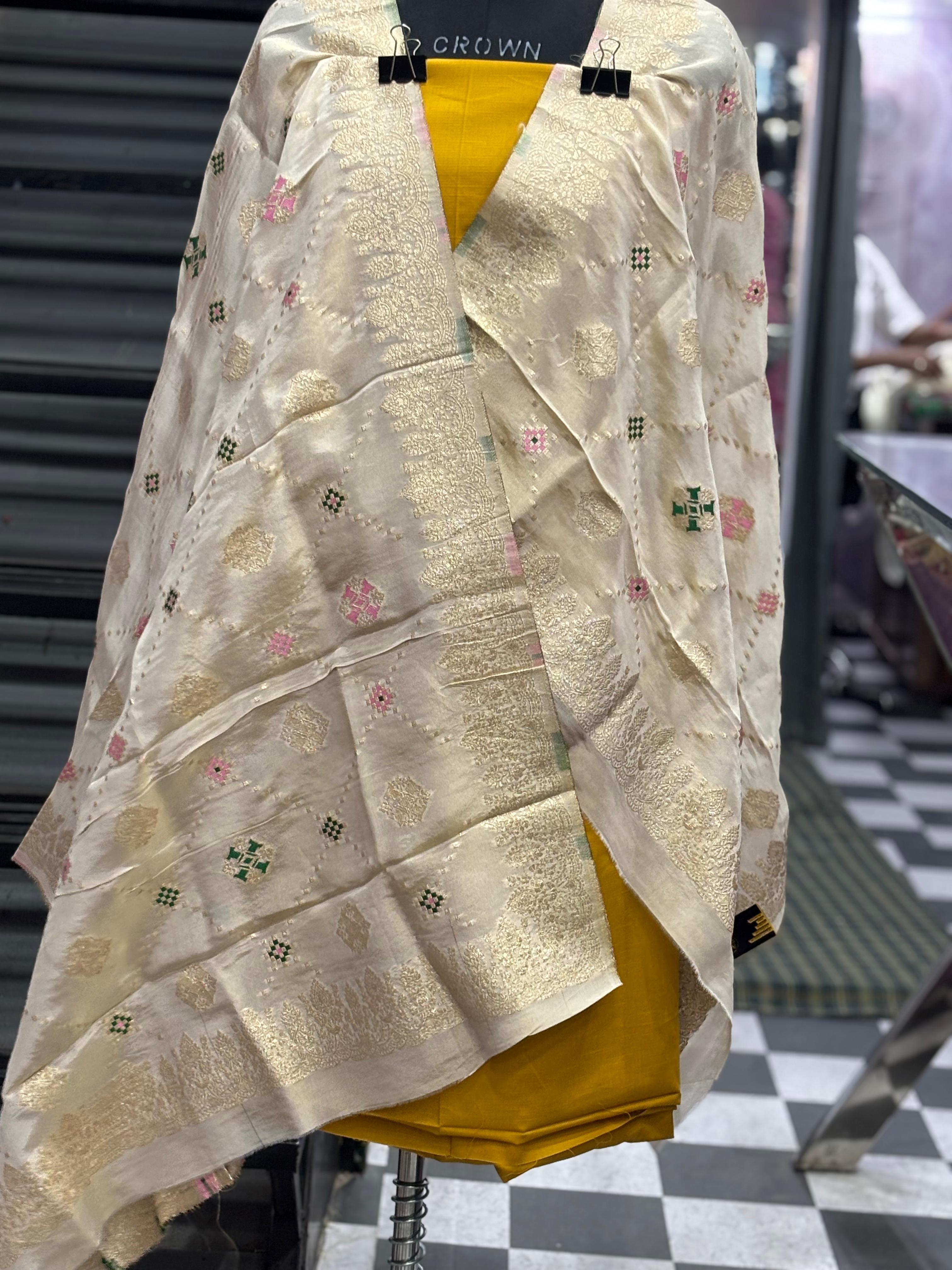  AC034 | Luxurious cream shawl || Elegant Embroidered Shawl