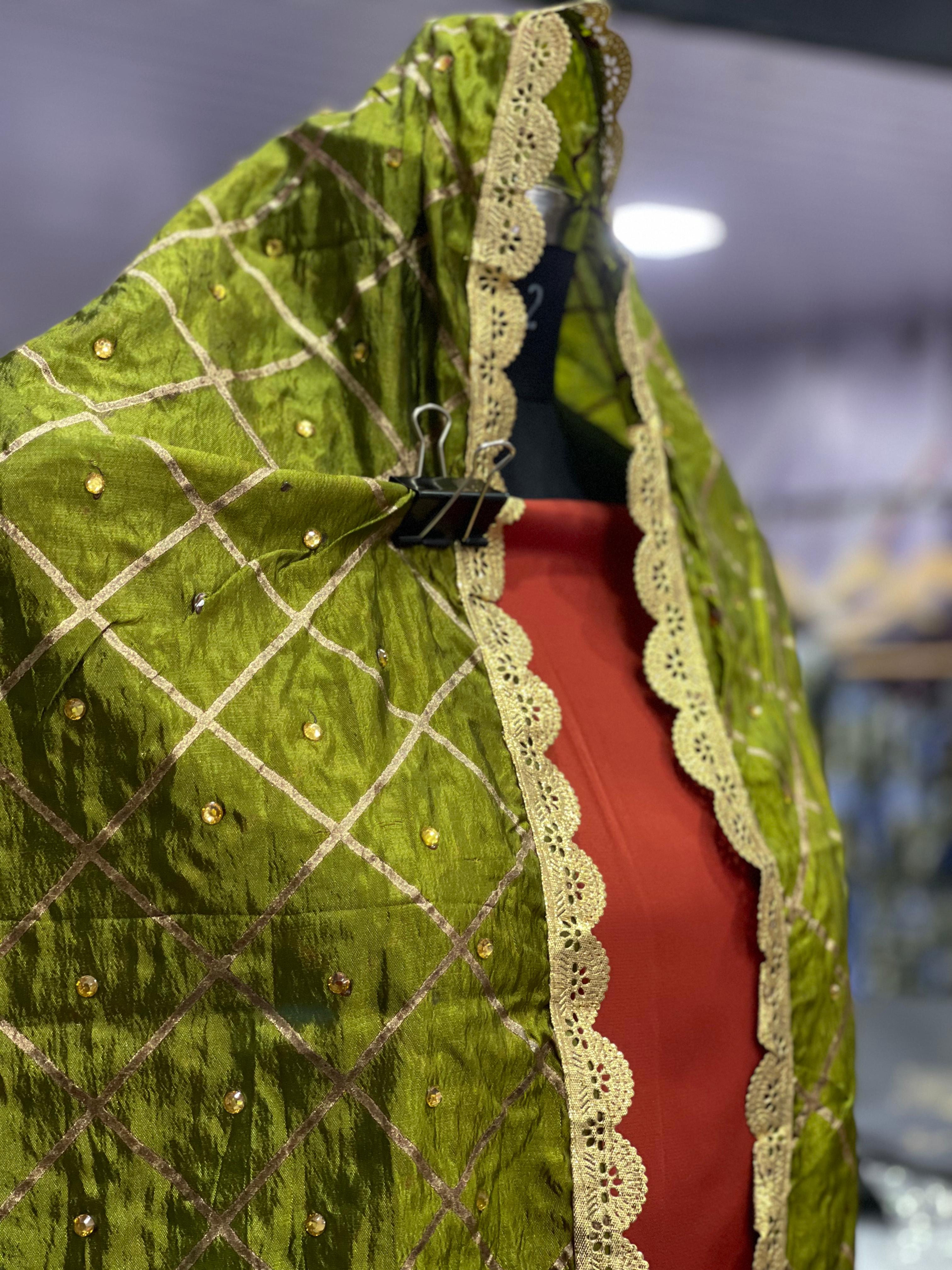 AC002 | Green Duppatta || Traditional Embroidered Dupatta Set