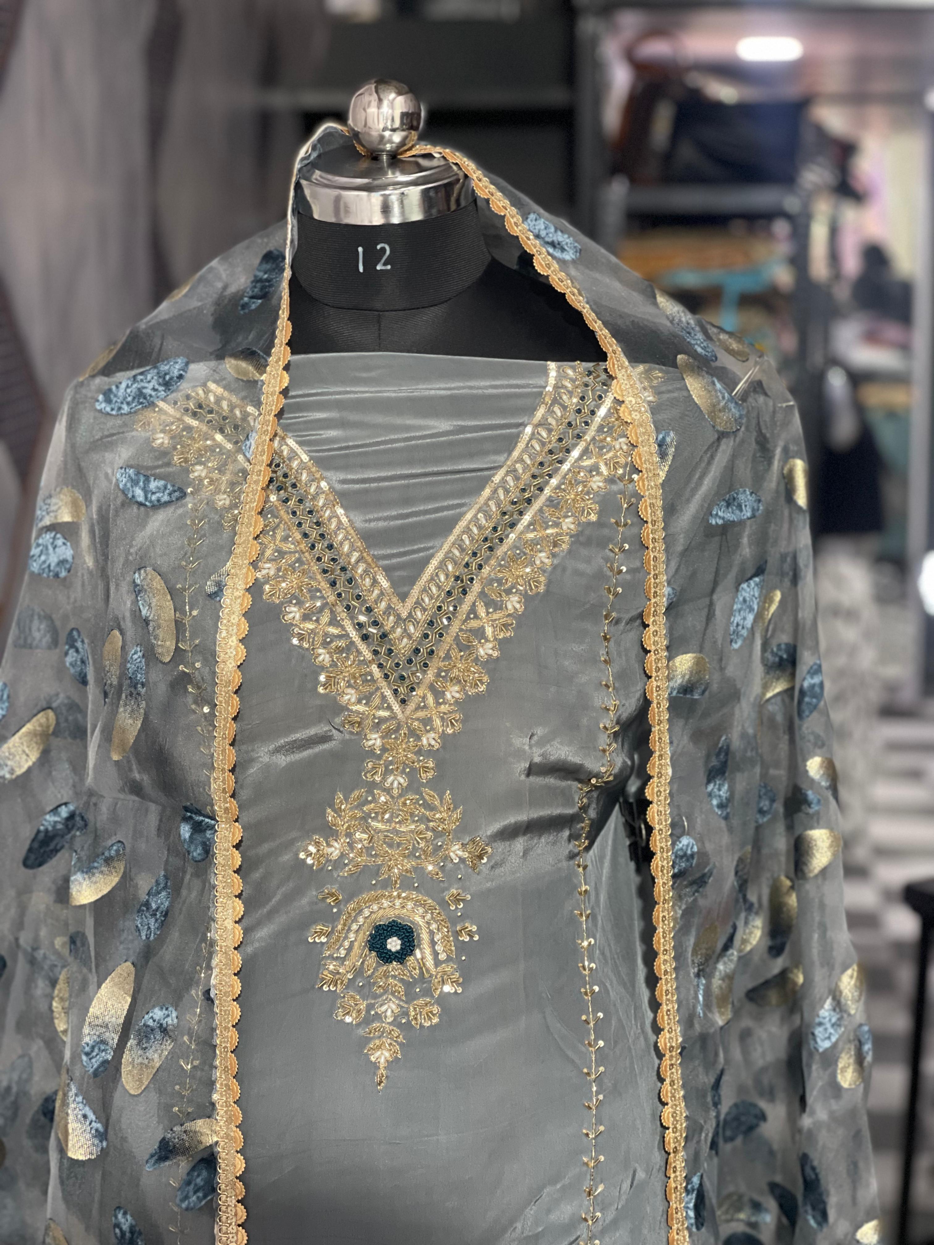  AC122 | Grey Suit || Hand Work || Orgiinza Duppatta || Creape Suit || Pada Silk