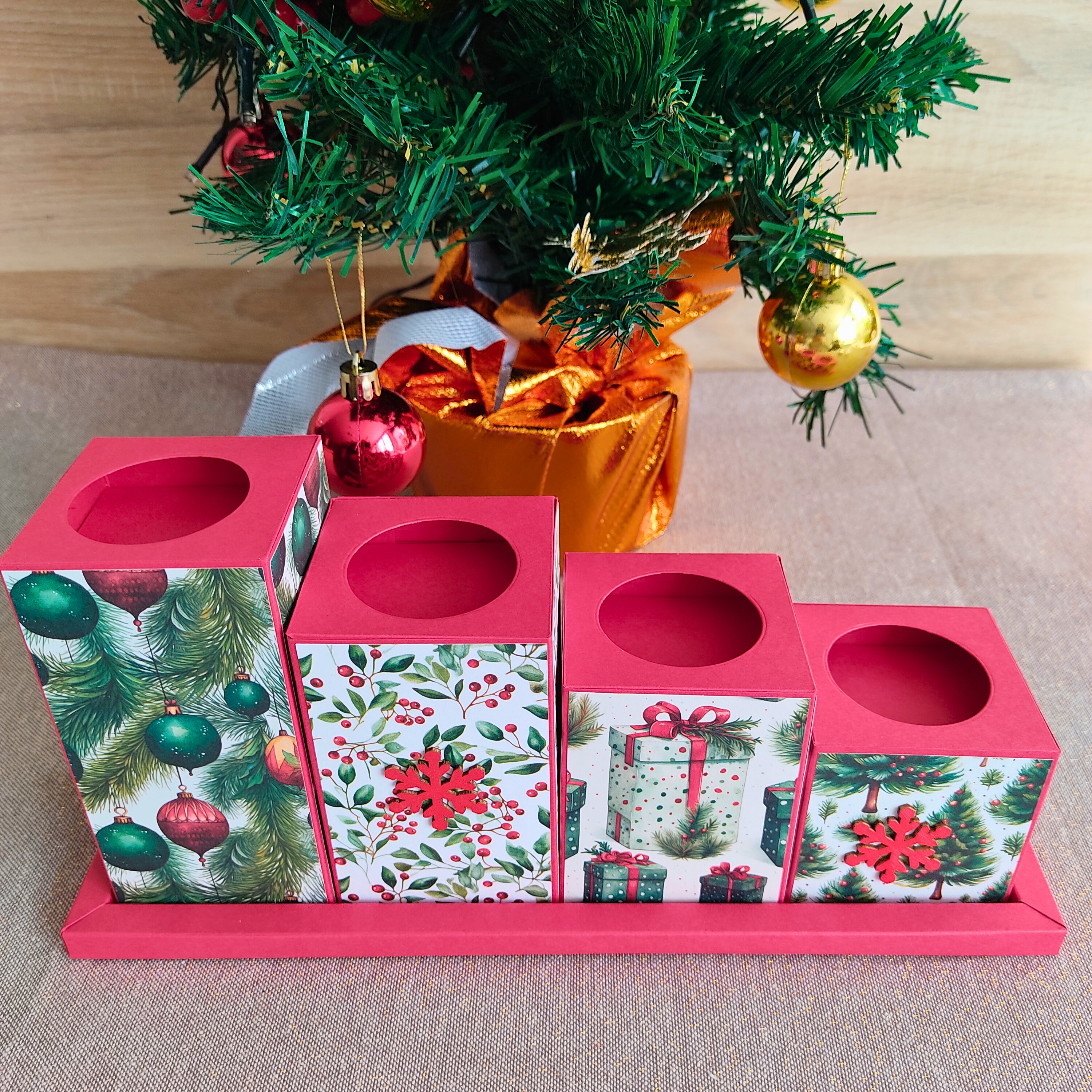 Bougeoir porte-bougies de Noël - Modèle Boules et Sapin