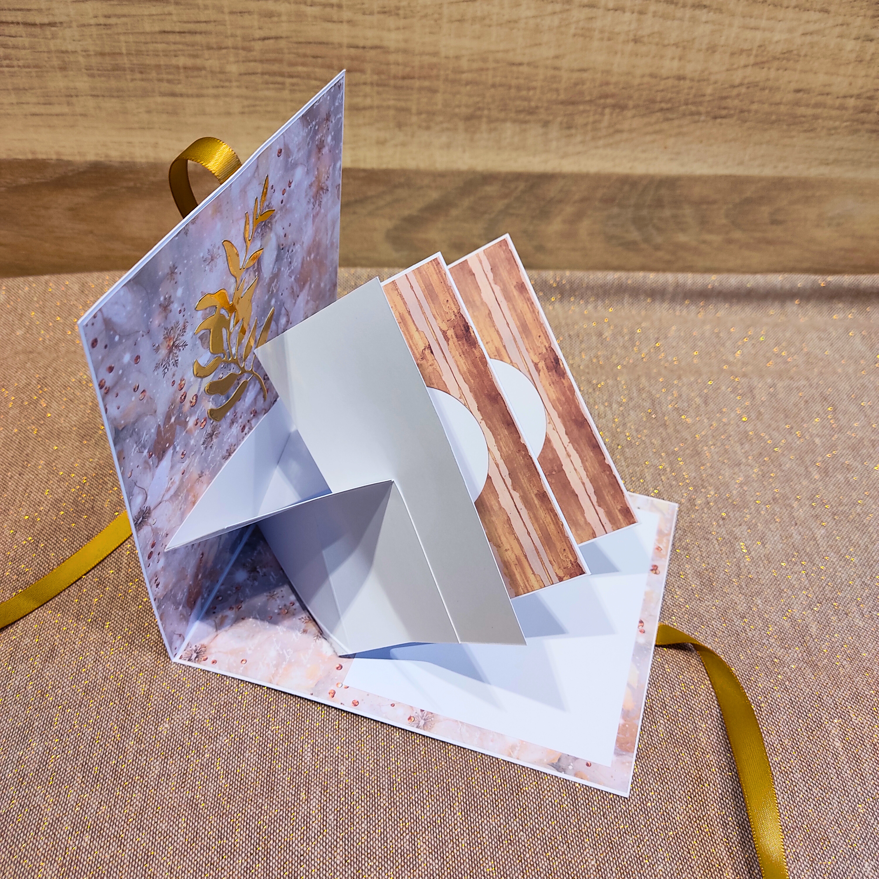 Atelier Scrapbooking du 3 Janvier 2026 - Réalisation d'une carte de voeux pop-up originale "Twist"
