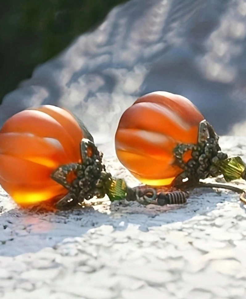 Vintage Pumpkin Earrings