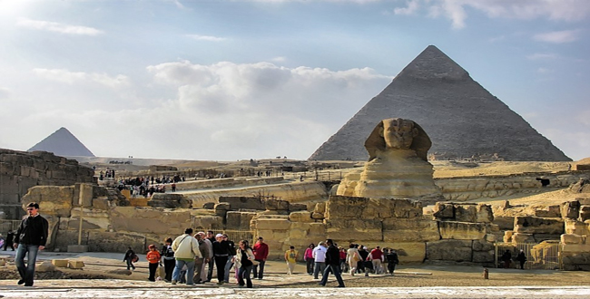 Cairo Day Trip by Bus – A Journey Through Ancient Wonders