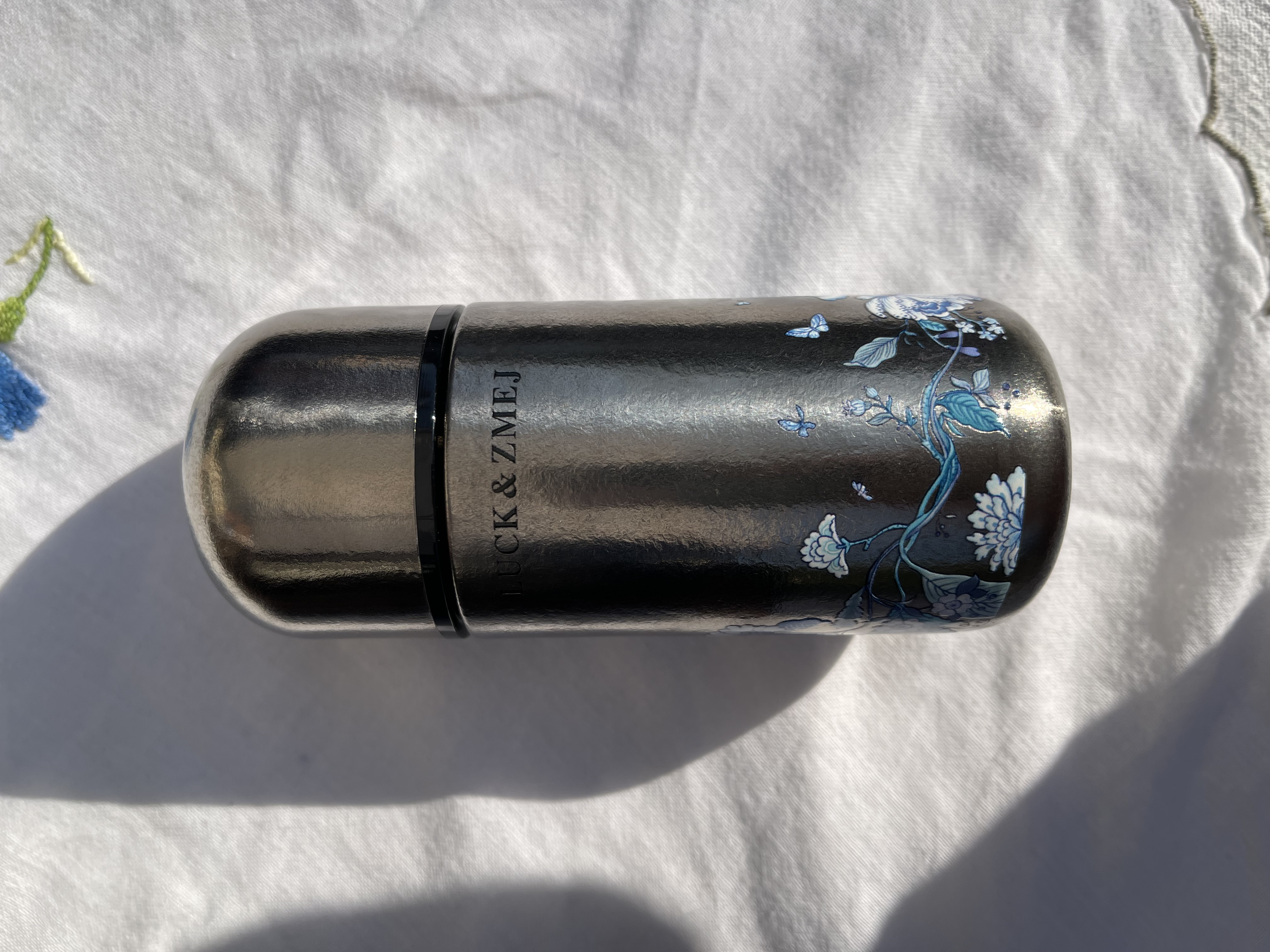 Petit thermos en titan 150ml