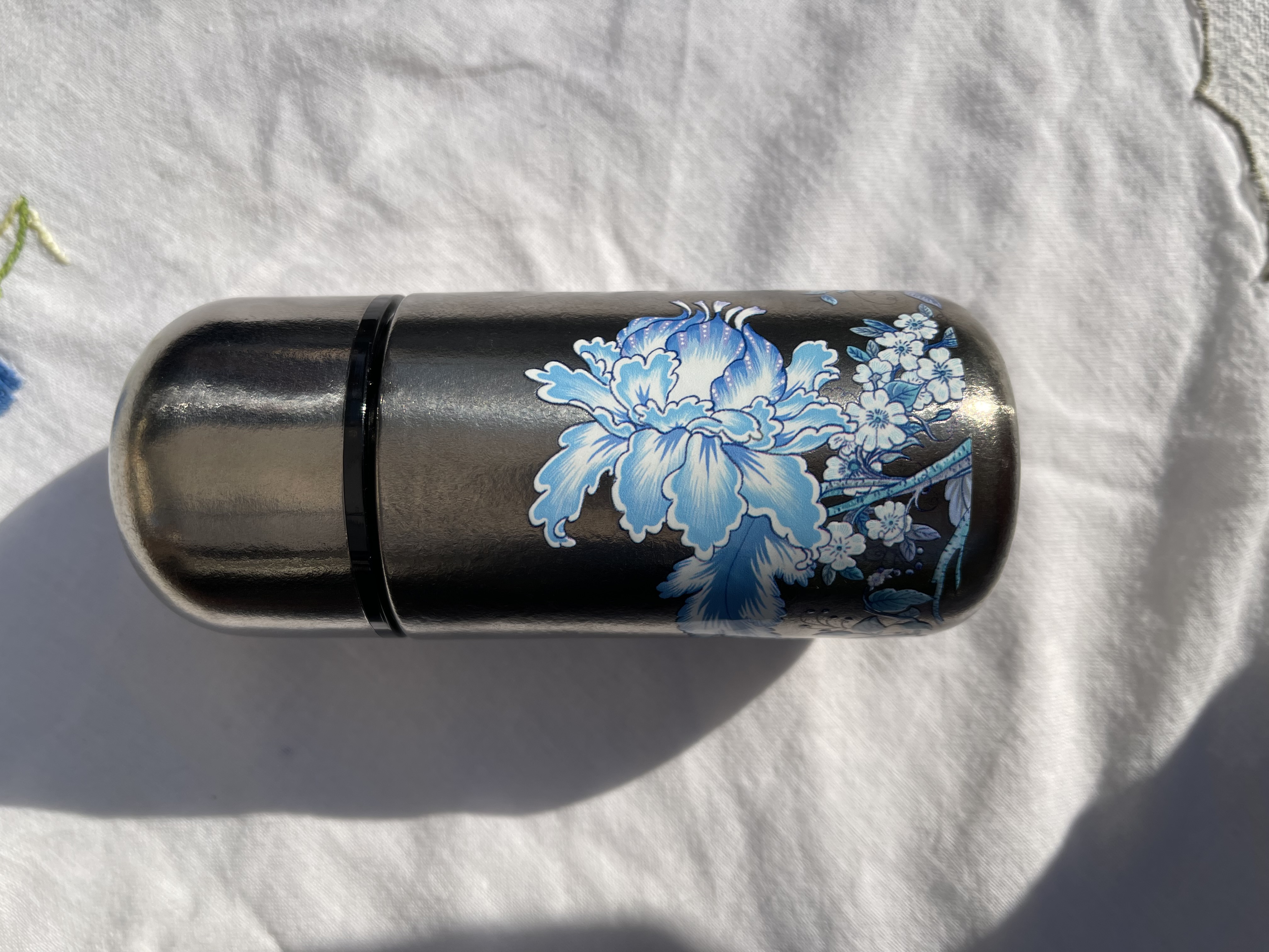 Petit thermos en titan 150ml