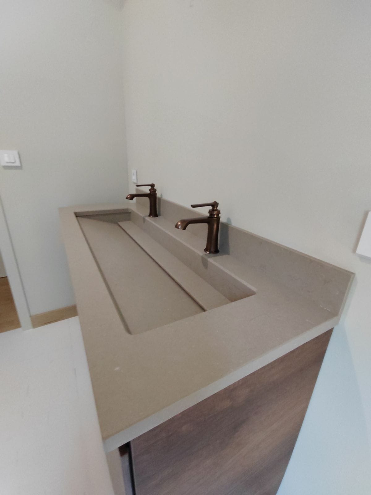Lavabo minéral