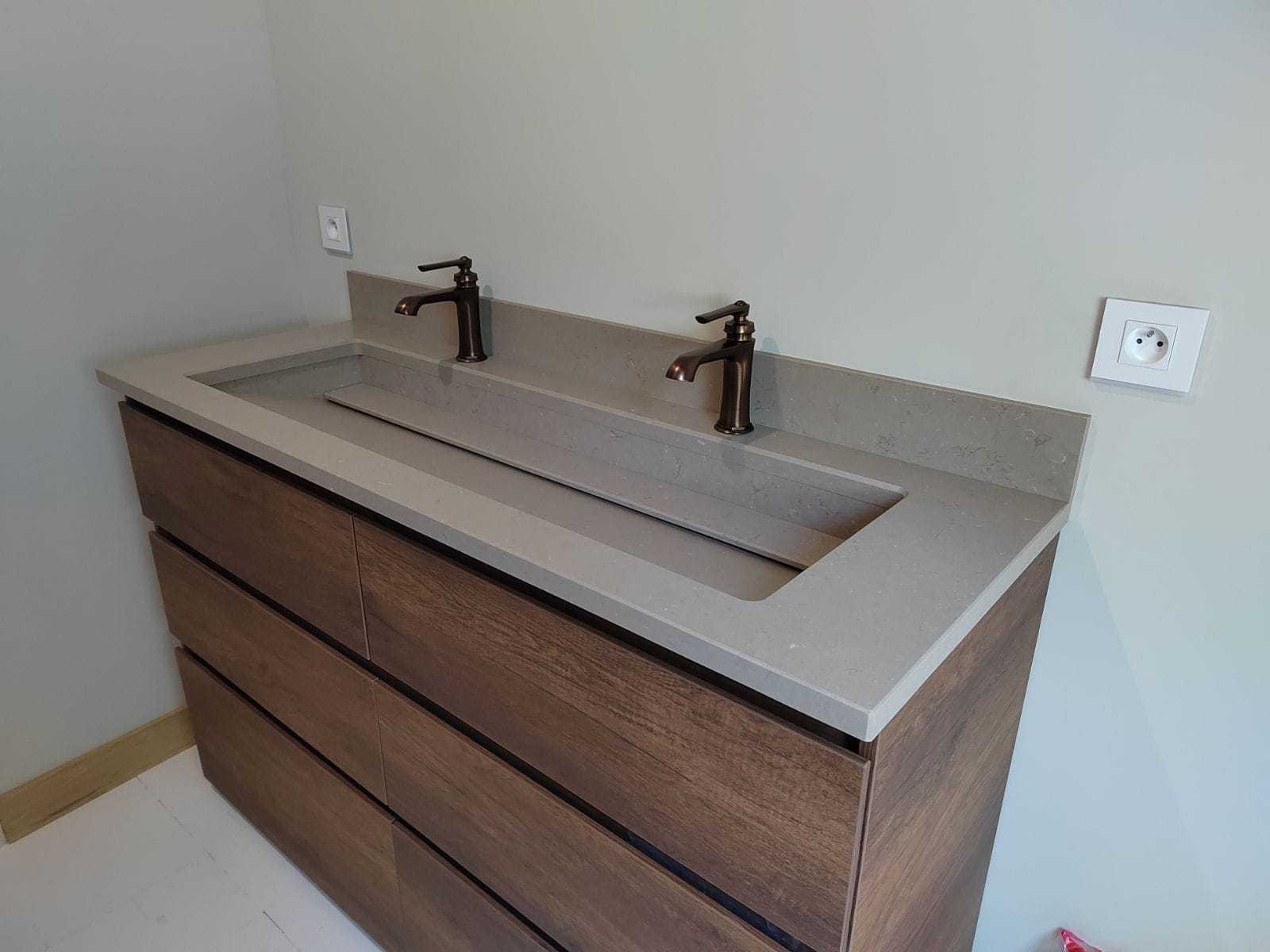 Lavabo minéral