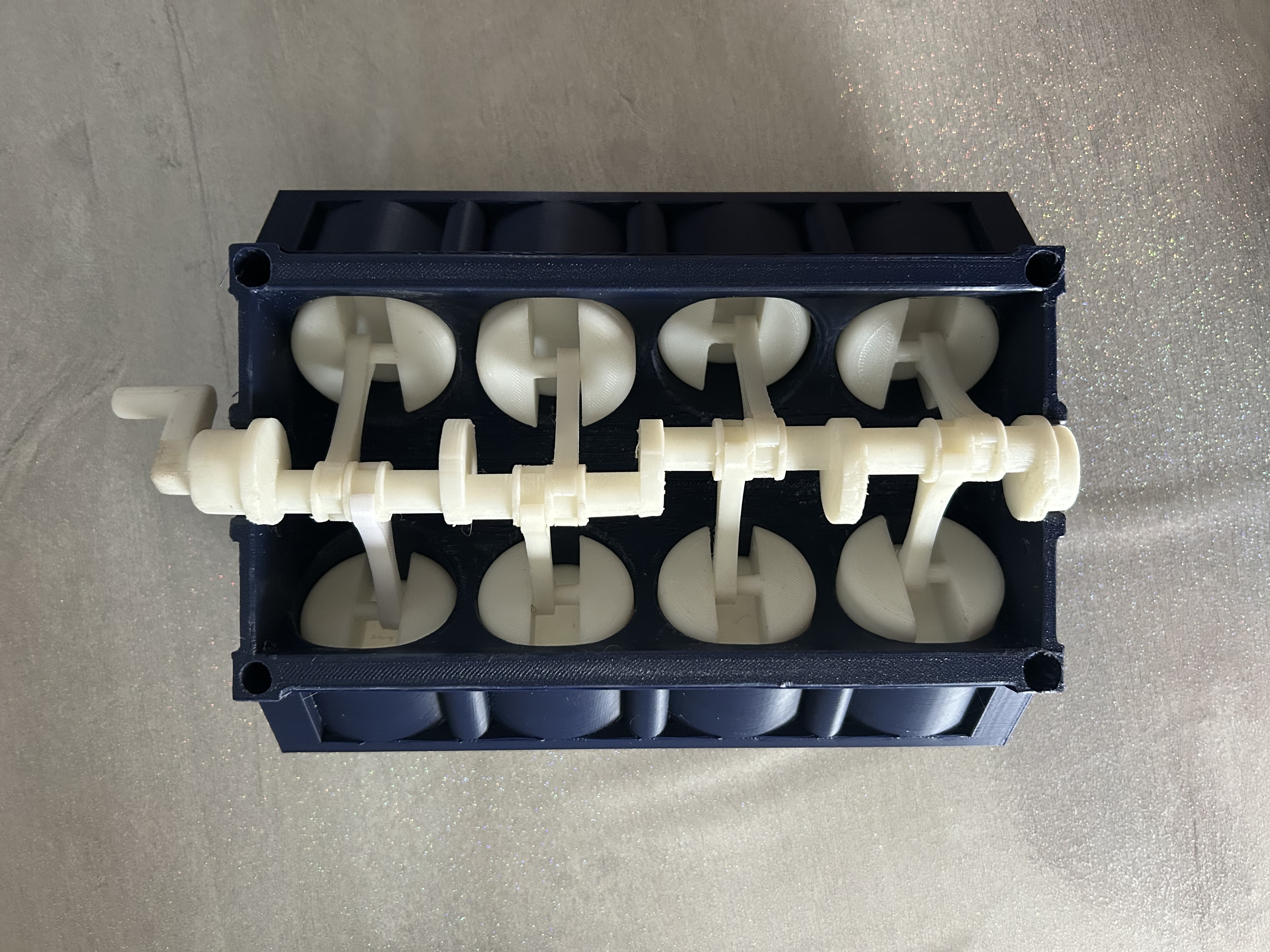 Moteur V8 imprimé en 3D
