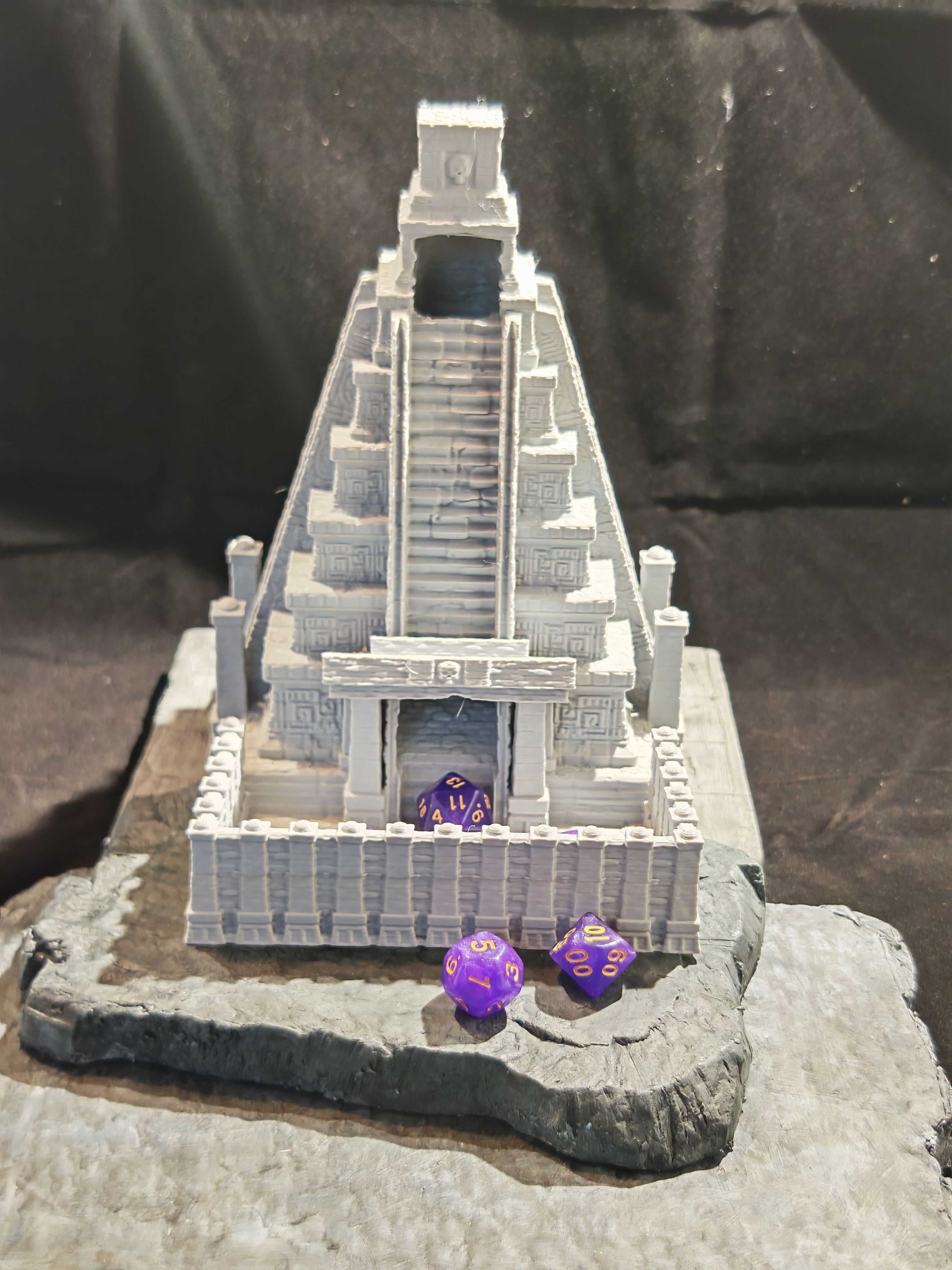 The Sacrificial Pyramid - Dice Tower
