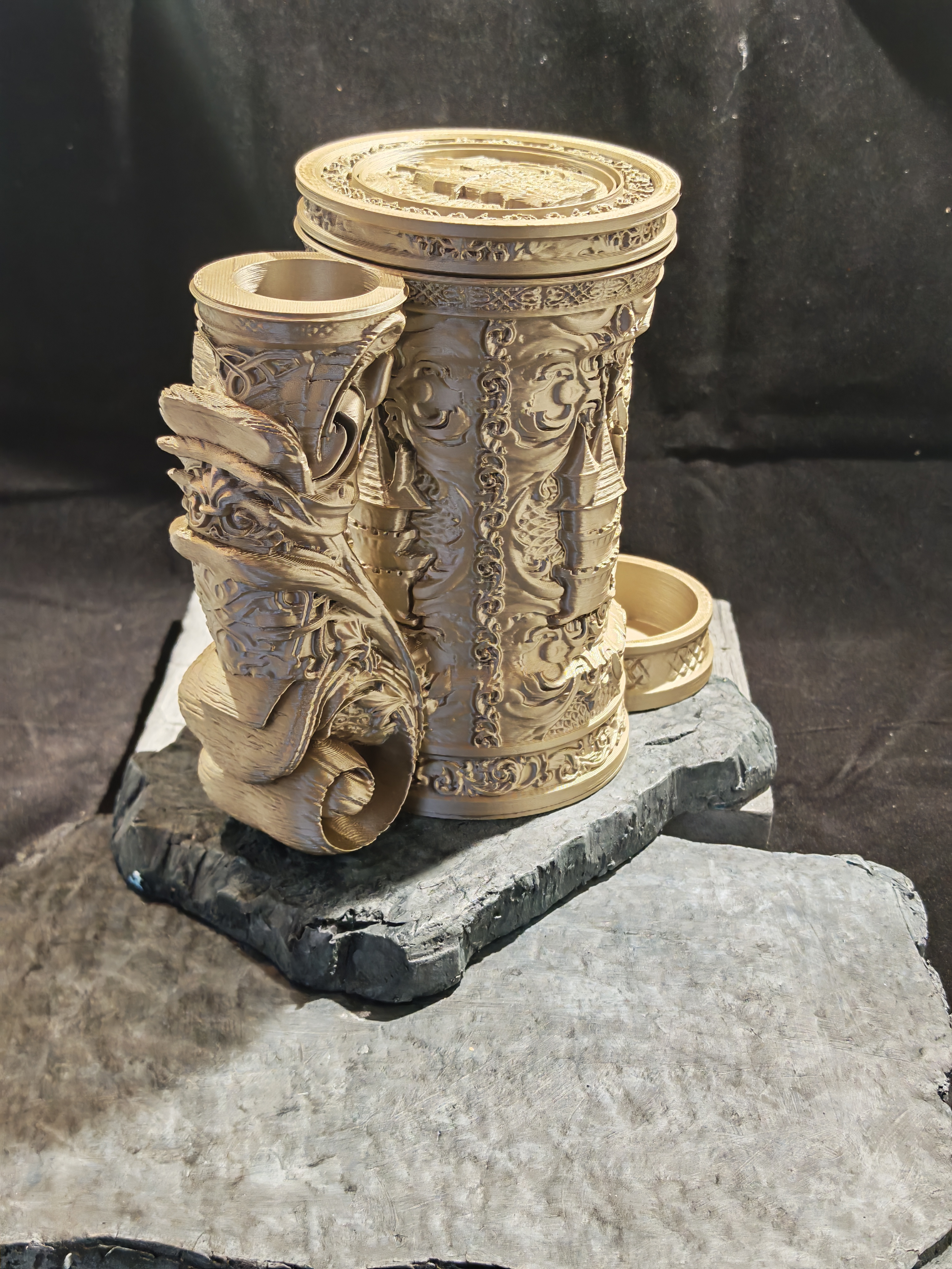 Wizard Tankard, Dice tower, Tankard and storage