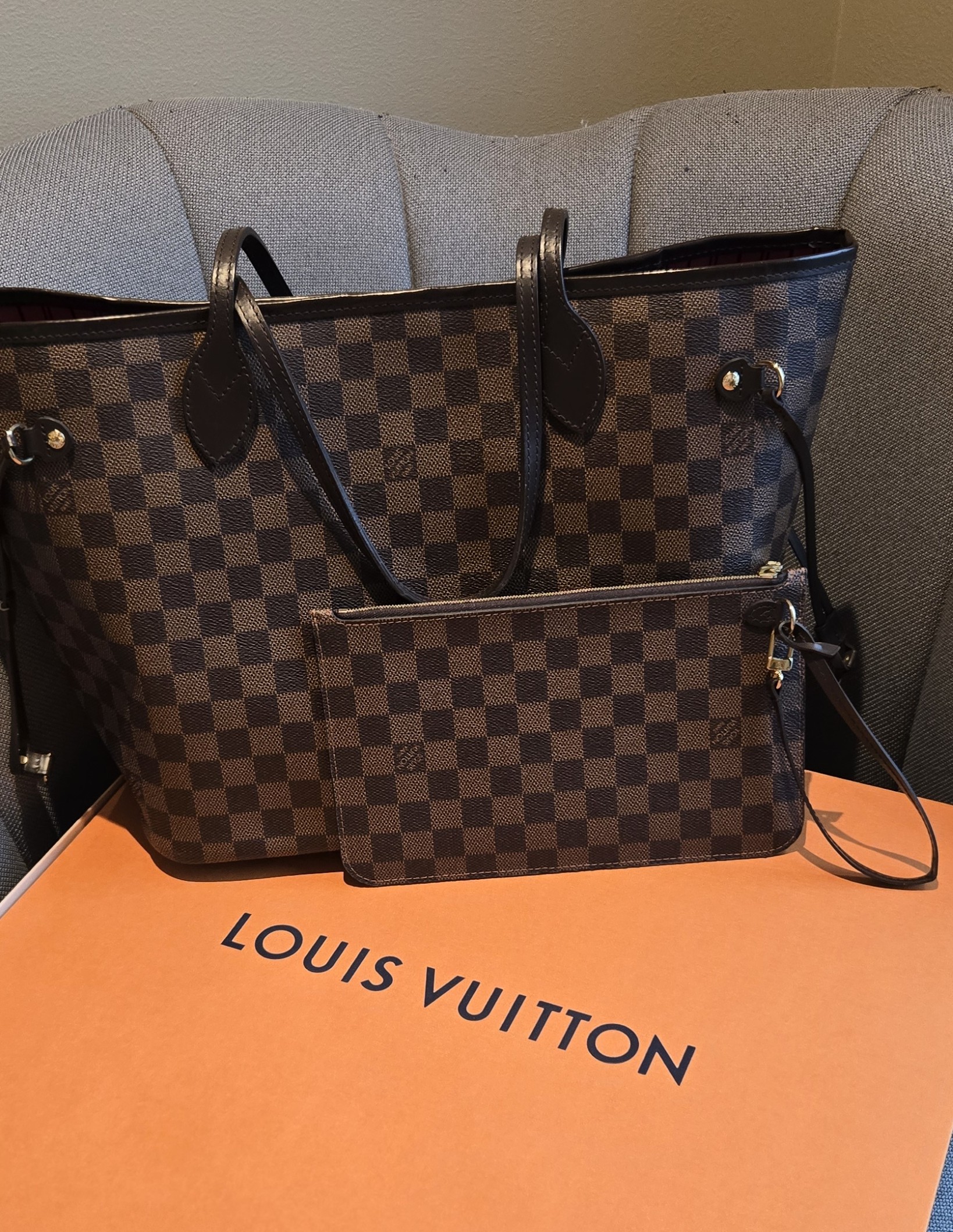 LOUIS VUITTON 