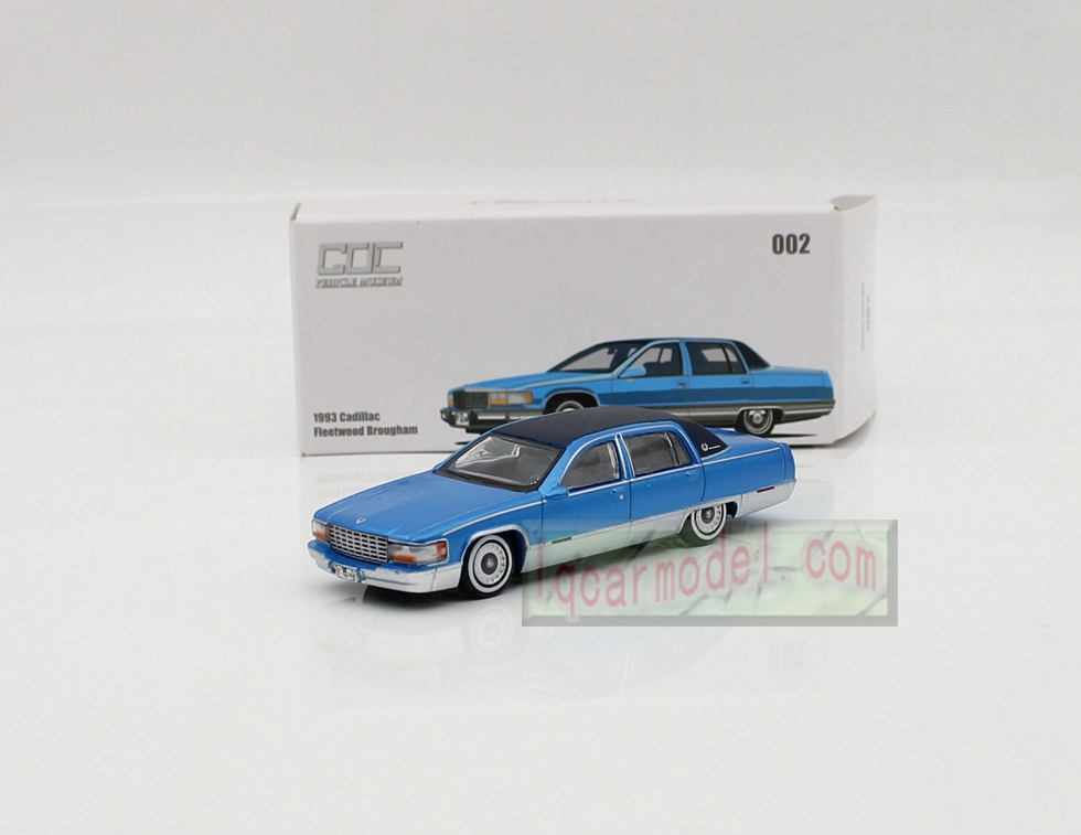 1/64 GOC 1993 Cadillac Fleetwood Brougham Old Car model Blue 