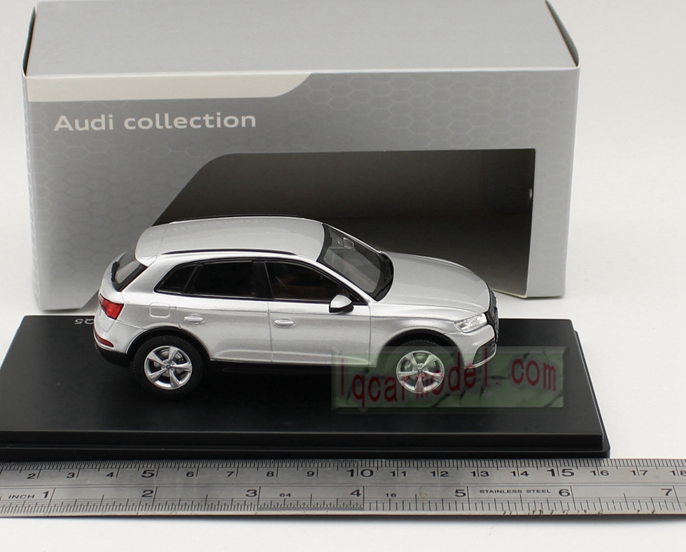 1/43 Scale AUDI Q5 SUV Diecast Car model Silver