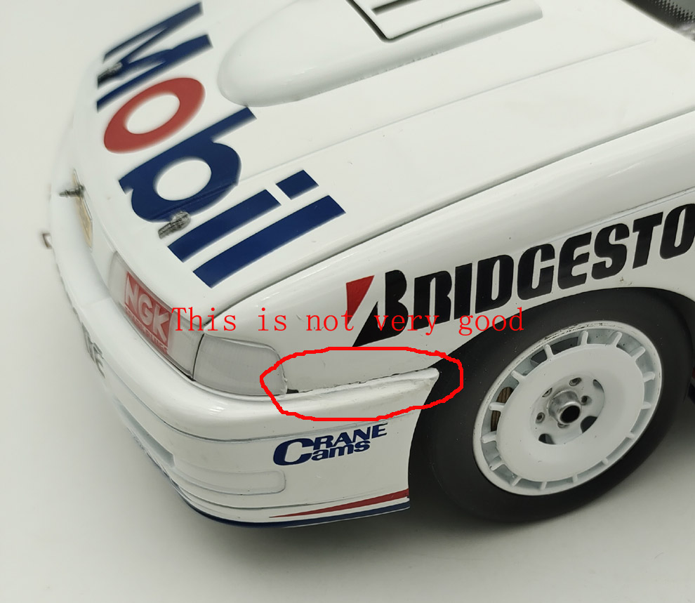 1:18 Biante Holden VN Commodore SS Group A #11 Perkins Mezera 1991 Diecast Flaw