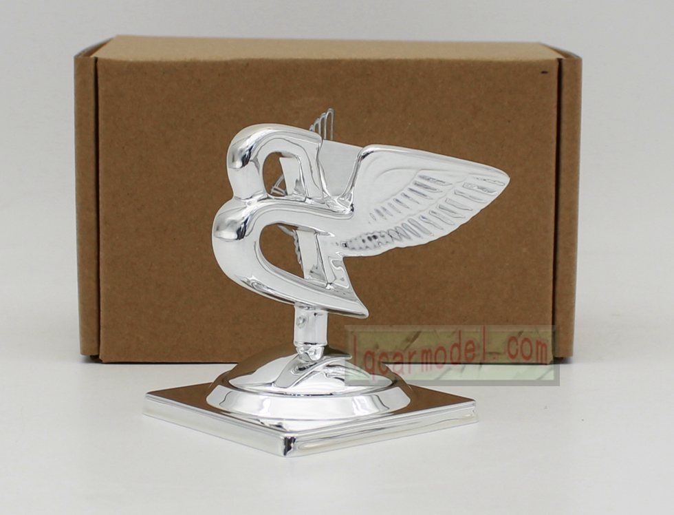 Bentley Flying 'B' Ornament Mascot Resin Metal Model Decorations Silver color 