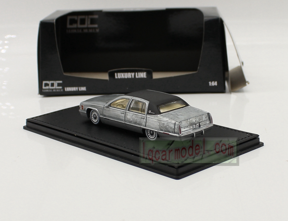 1/ 64 GOC 1993 Cadillac Fleetwood Brougham Car model varnish version 