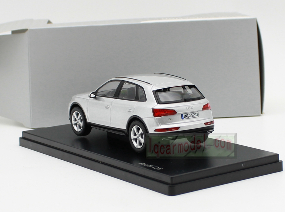 1/43 Scale AUDI Q5 SUV Diecast Car model Silver 