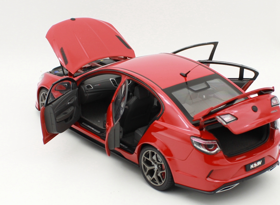 1/18 BIANTE Holden HSV GTSR HERON Car Model Diecast Red color 